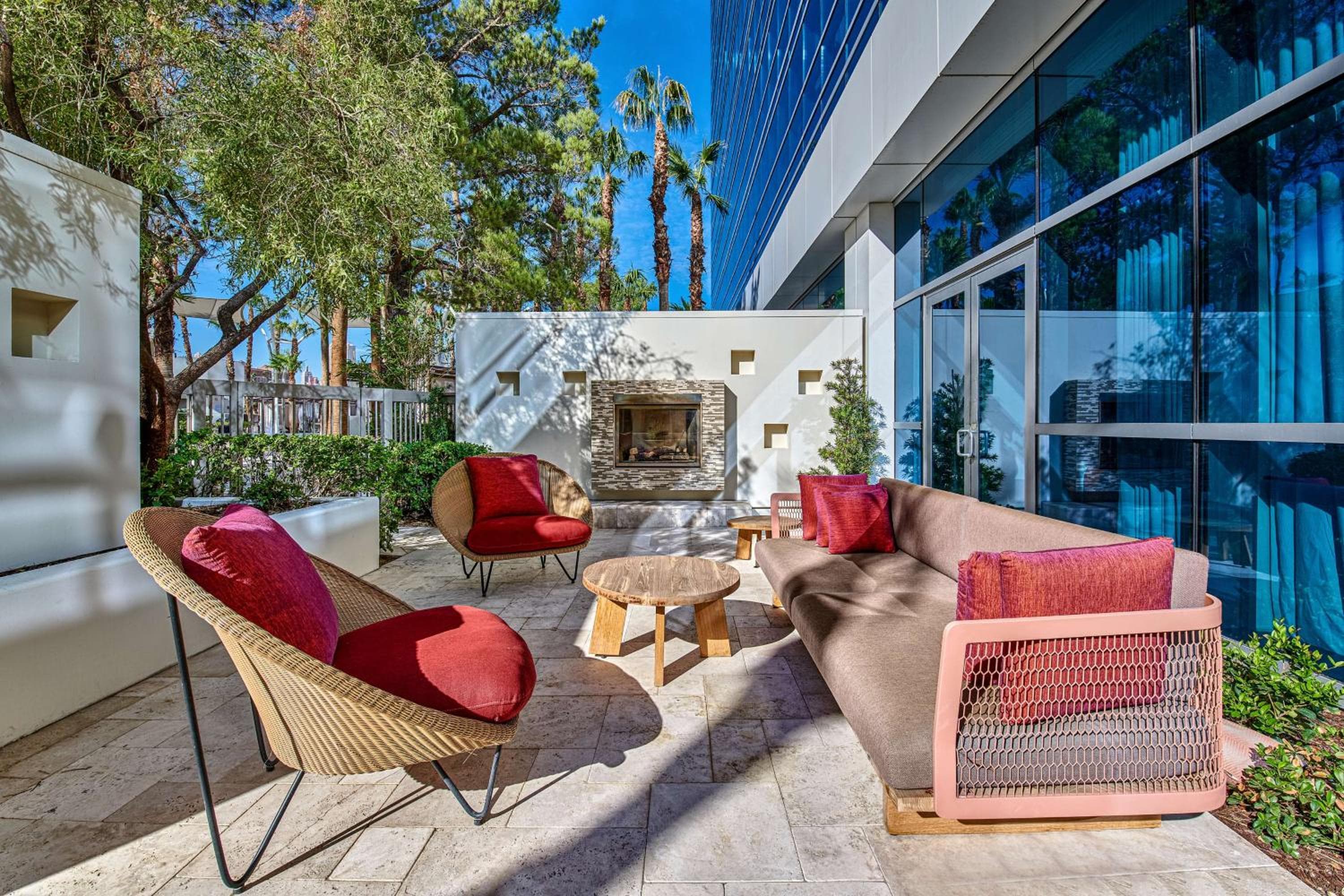 Virgin Hotels Las Vegas, Colección Curio by Hilton — 5