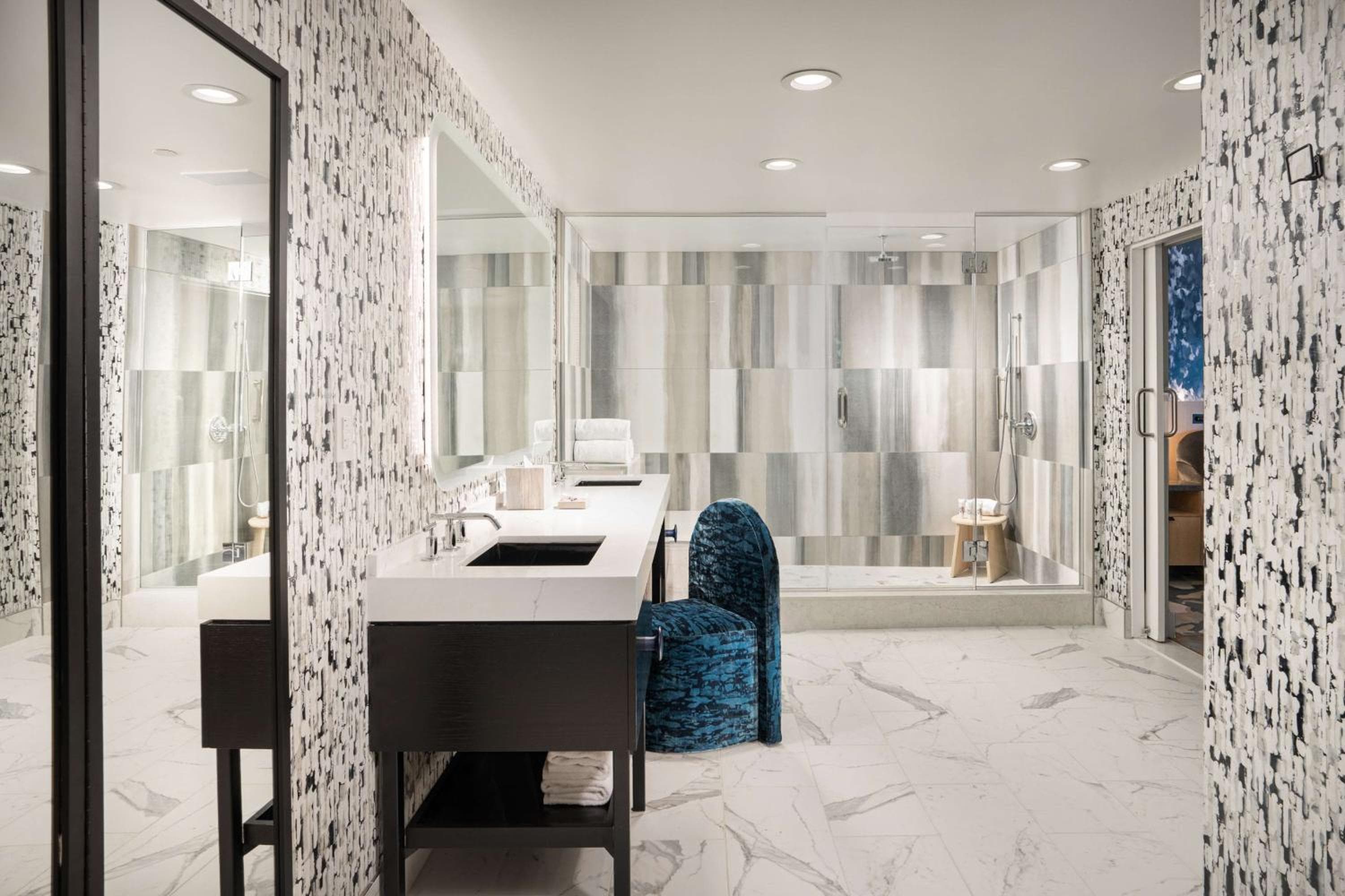 Virgin Hotels Las Vegas, Curio Collection by Hilton — 20