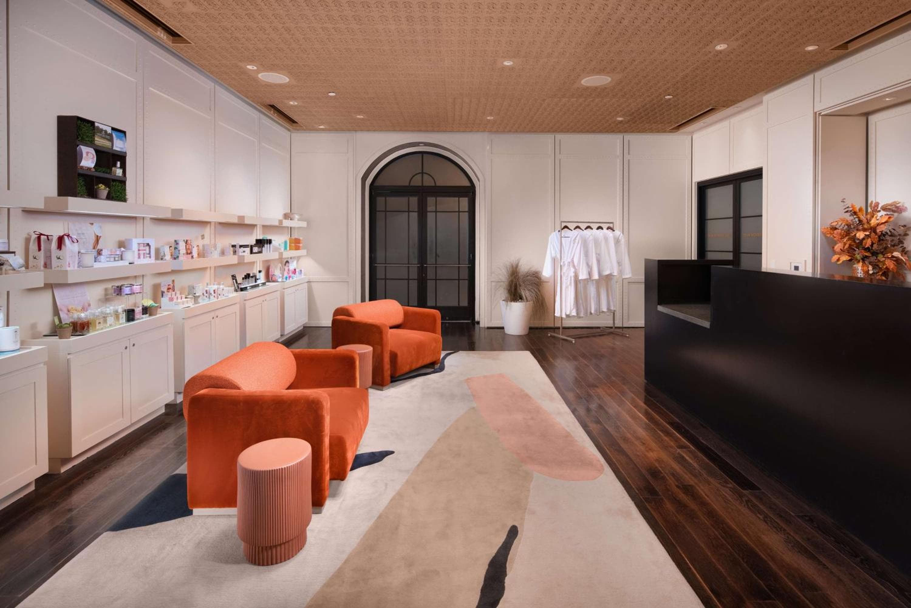 Virgin Hotels Las Vegas, Curio Collection by Hilton — 3