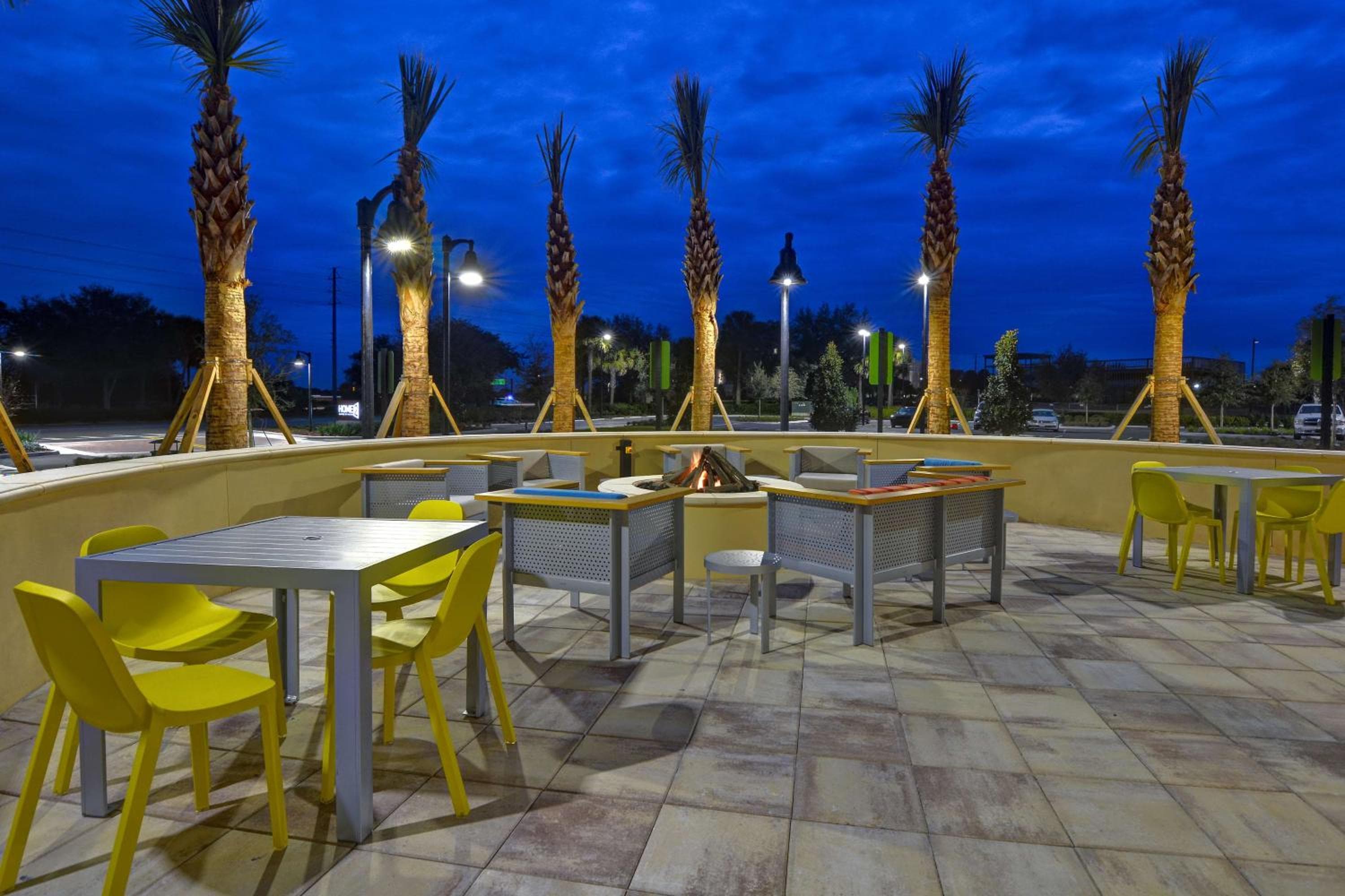 Home2 Suites By Hilton Orlando Flamingo Crossings, Florida — 2