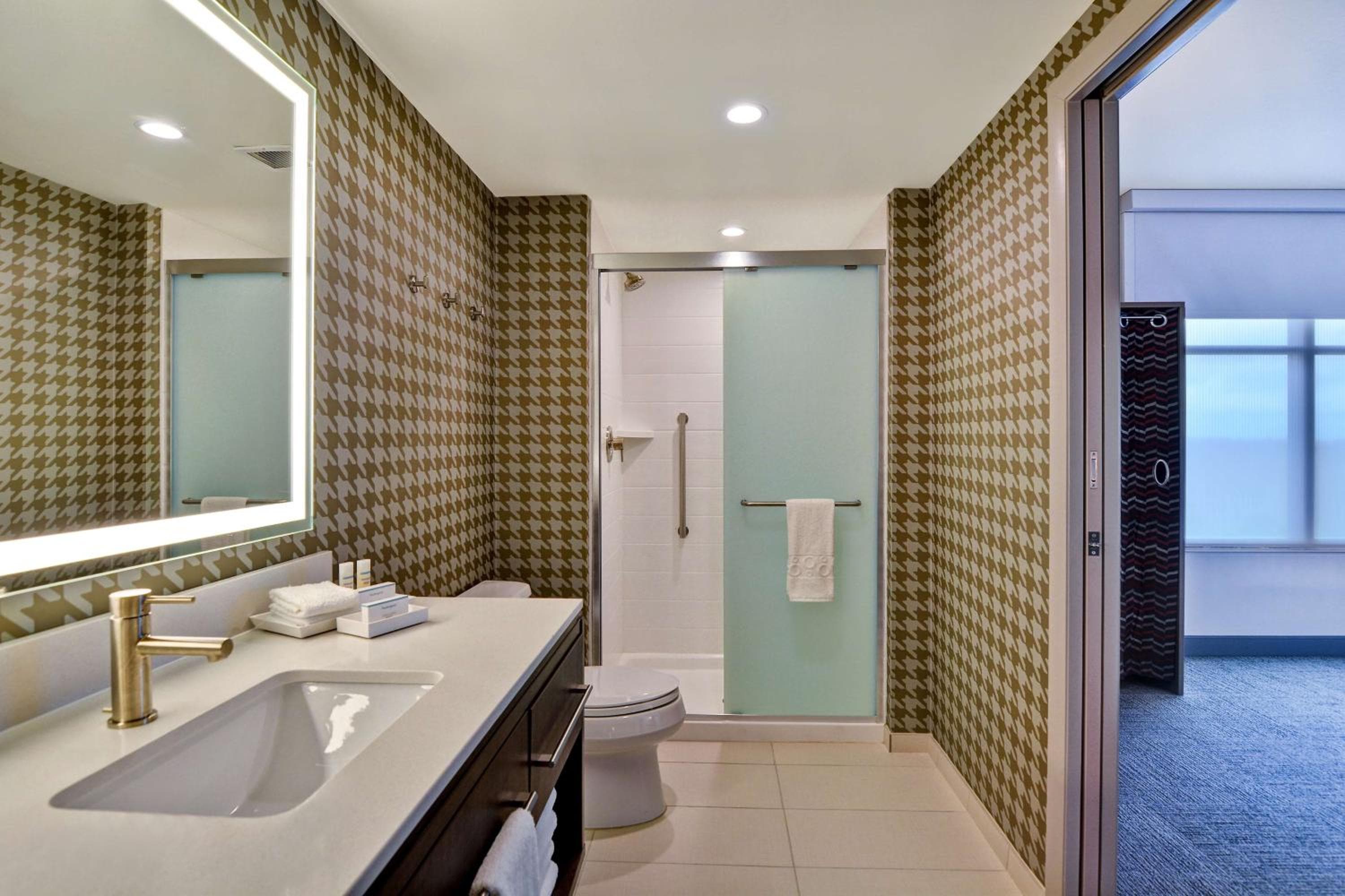 Home2 Suites By Hilton Orlando Flamingo Crossings, FL — 3