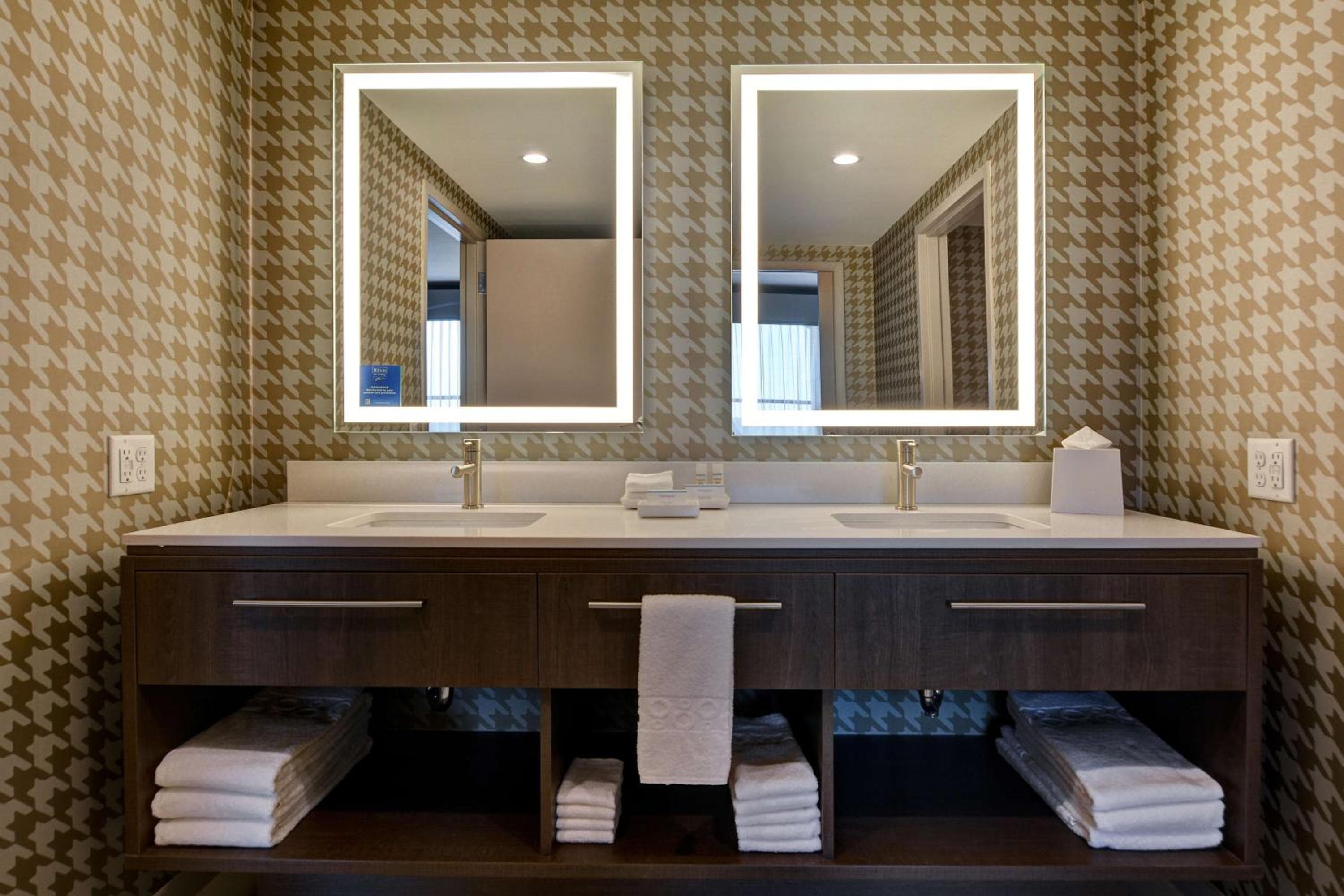 Home2 Suites By Hilton Orlando Flamingo Crossings, FL — 6