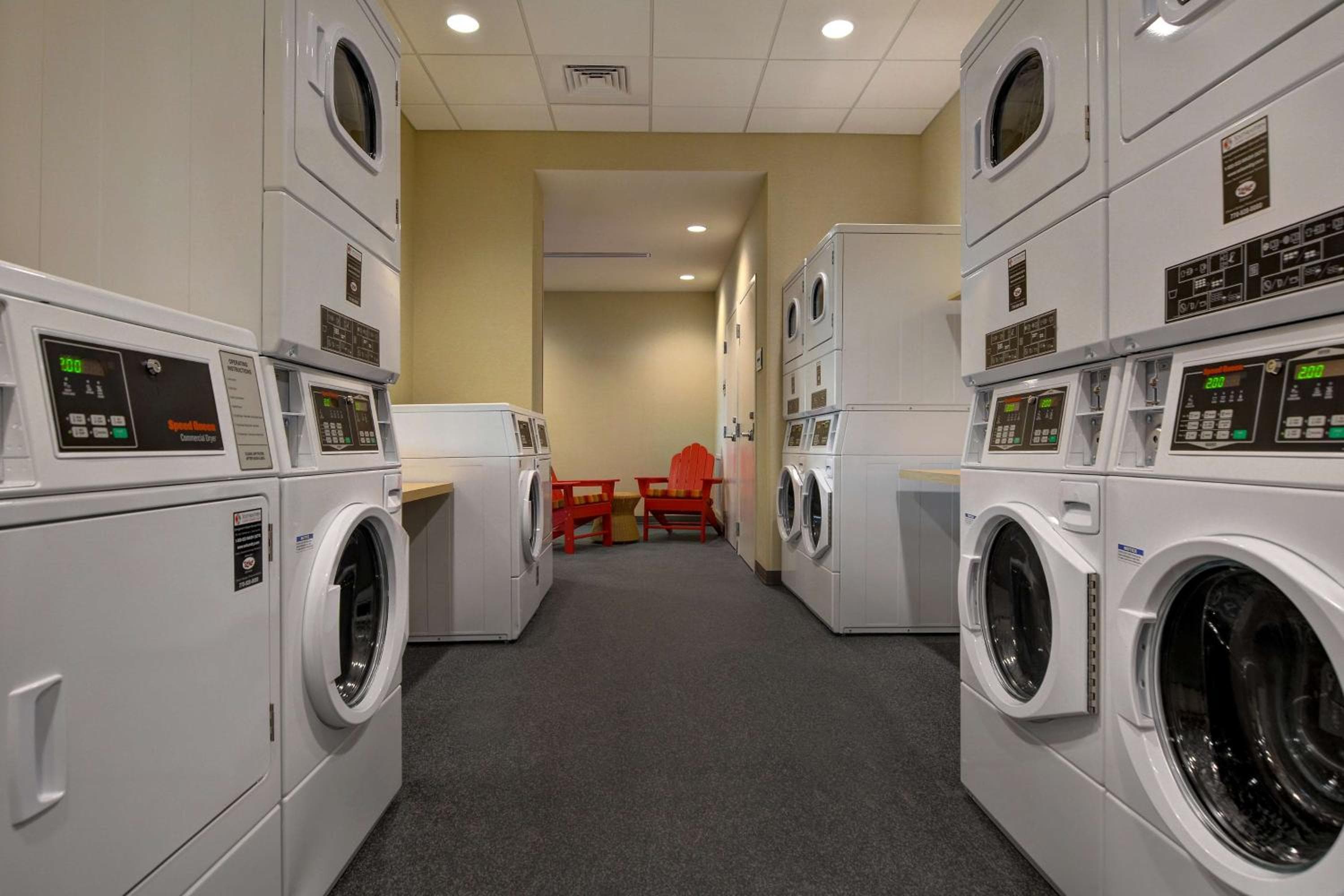 Home2 Suites By Hilton Orlando Flamingo Crossings, FL — 17