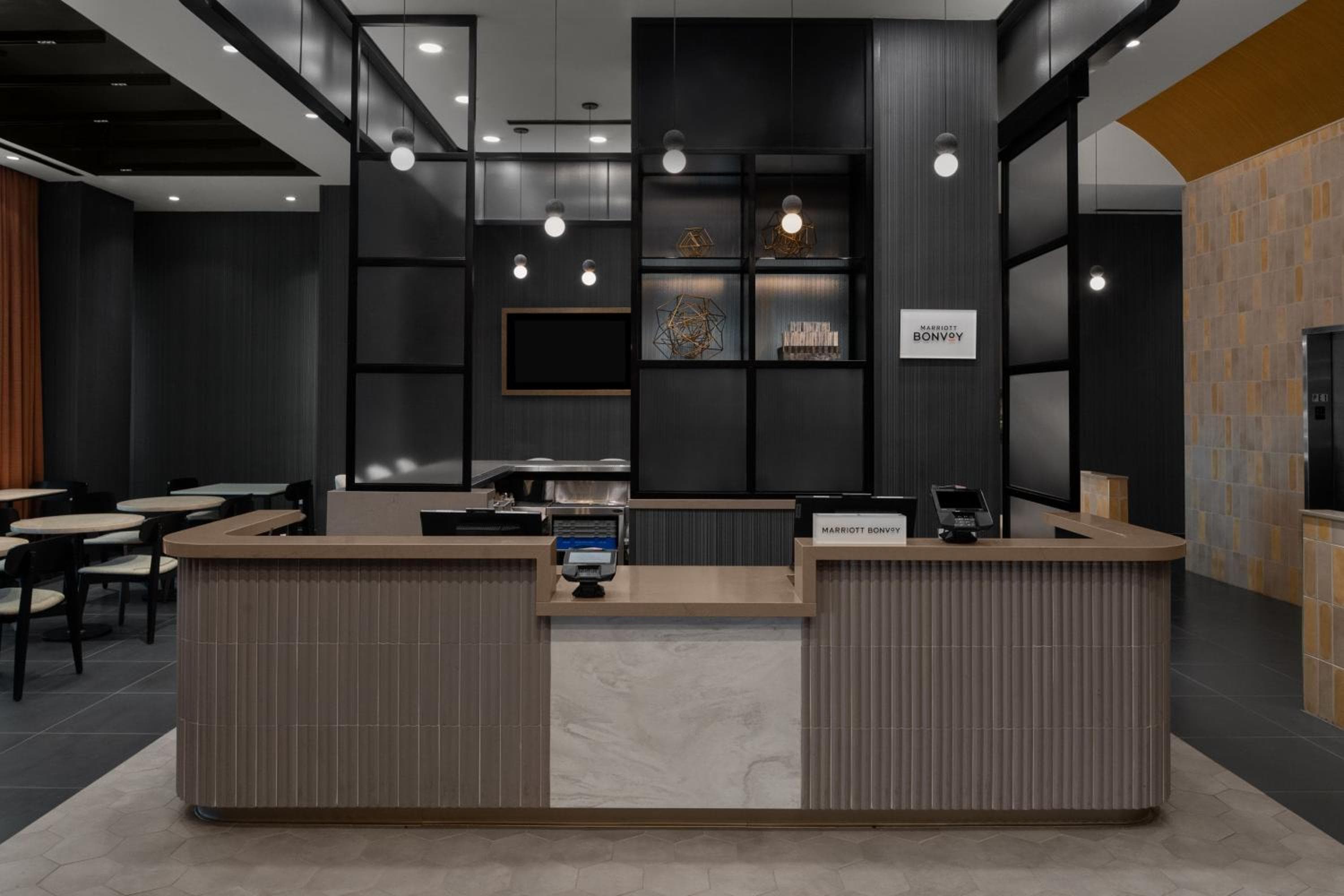 Courtyard by Marriott New York World Trade Center Area — 6