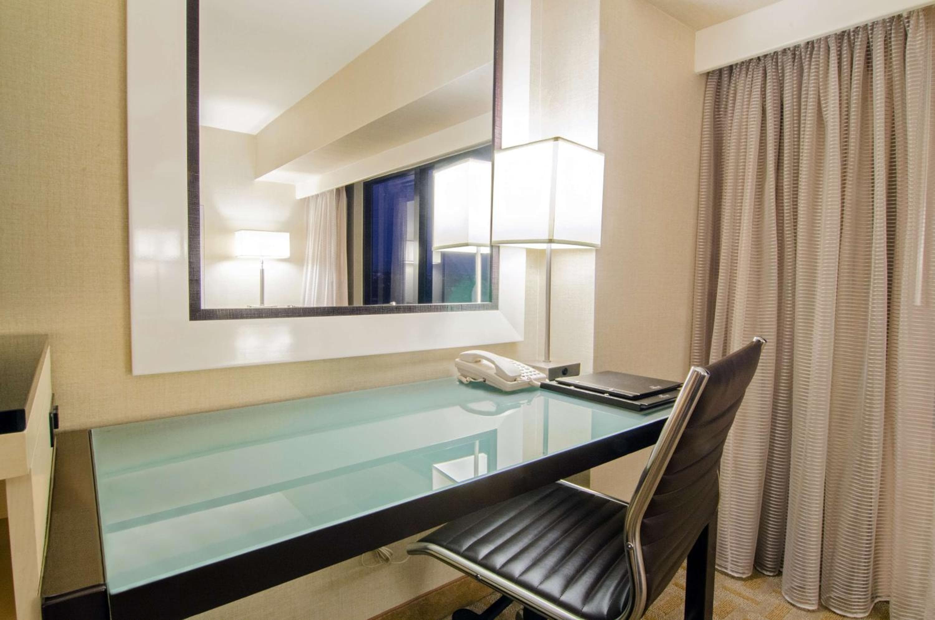 Hilton Aeroporto di Los Angeles — 19