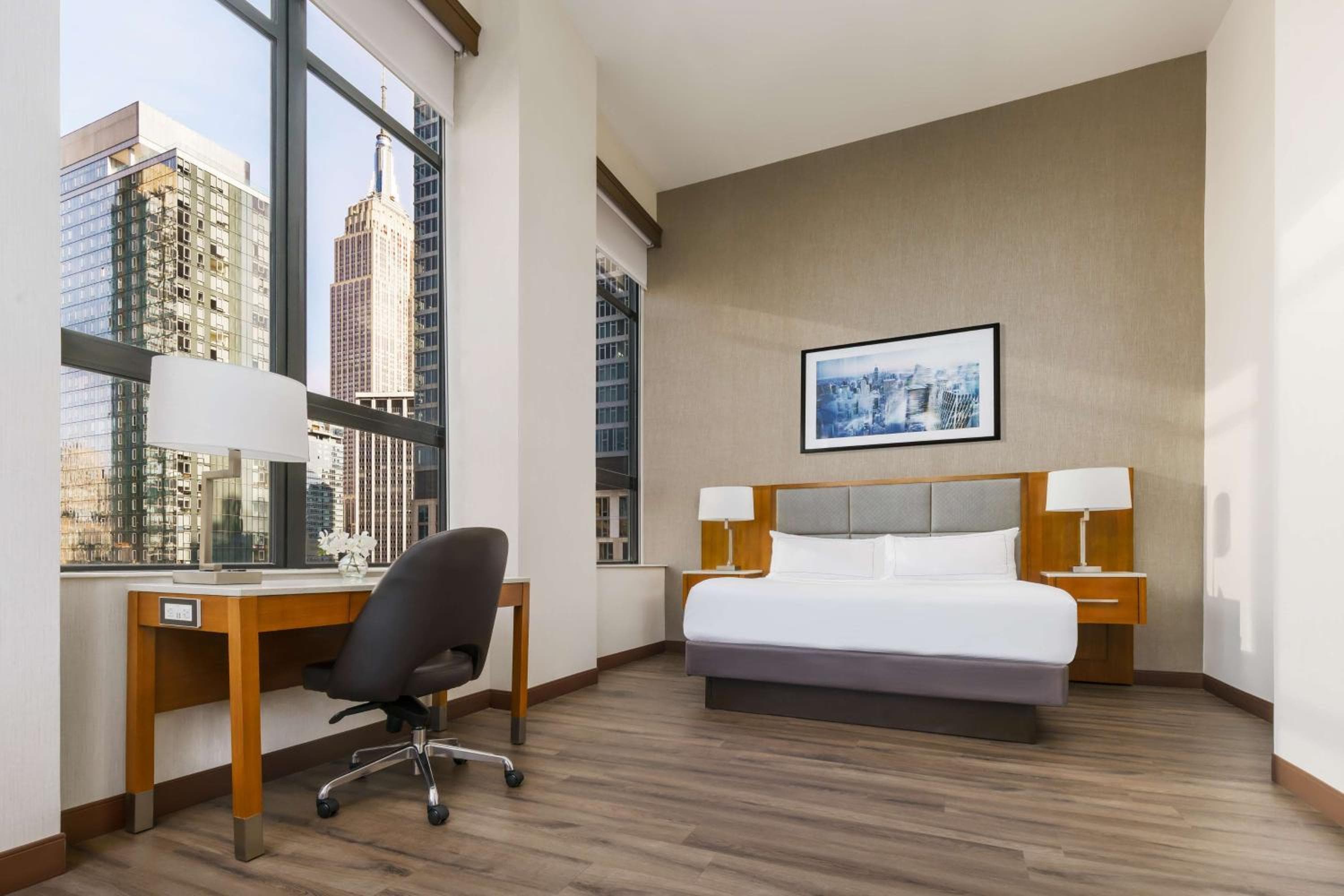 DoubleTree by Hilton Hotel New York City - Chelsea — 5