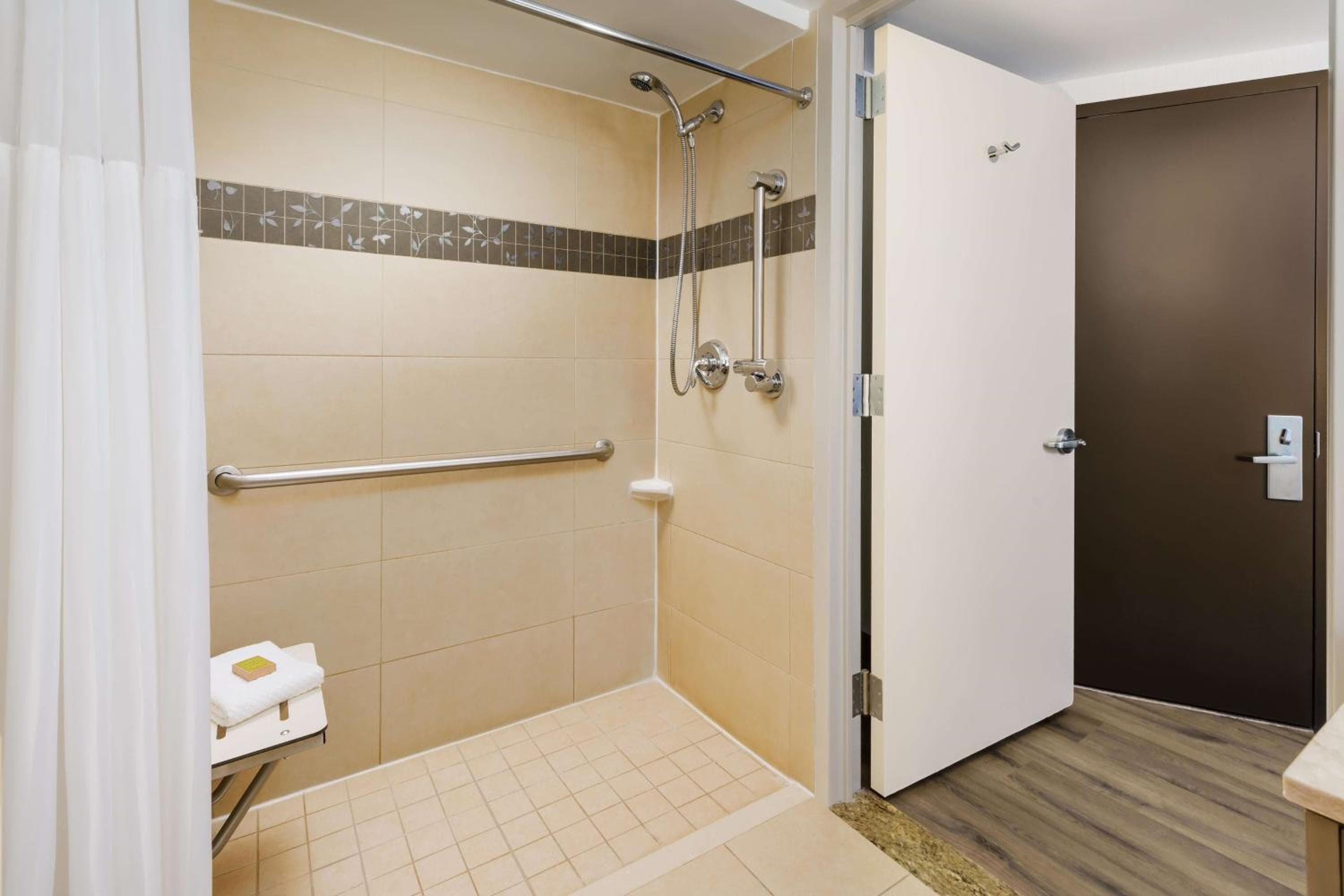 DoubleTree by Hilton Hotel New York City - Chelsea — 6