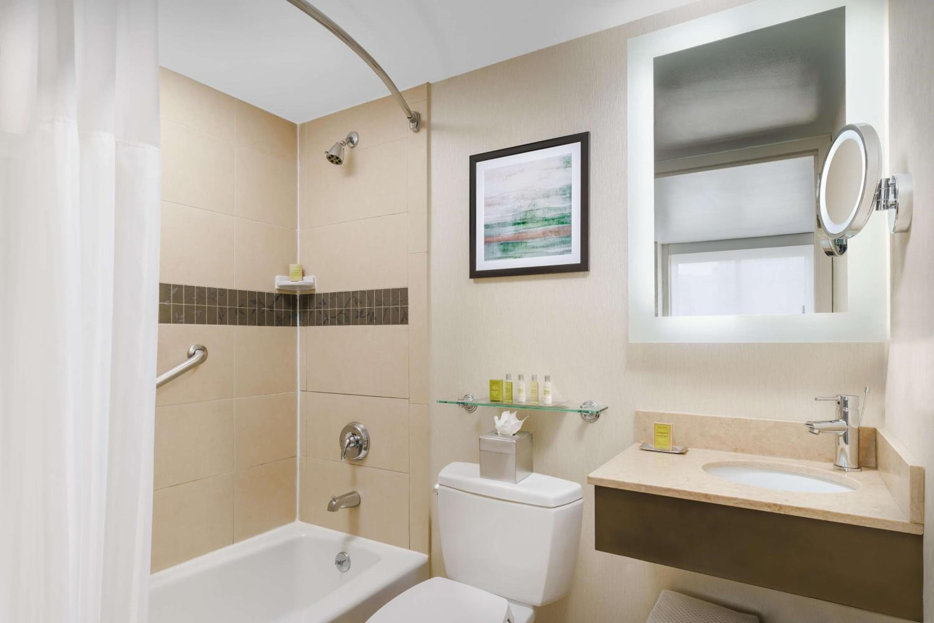 DoubleTree by Hilton Hotel New York City - Chelsea — 8