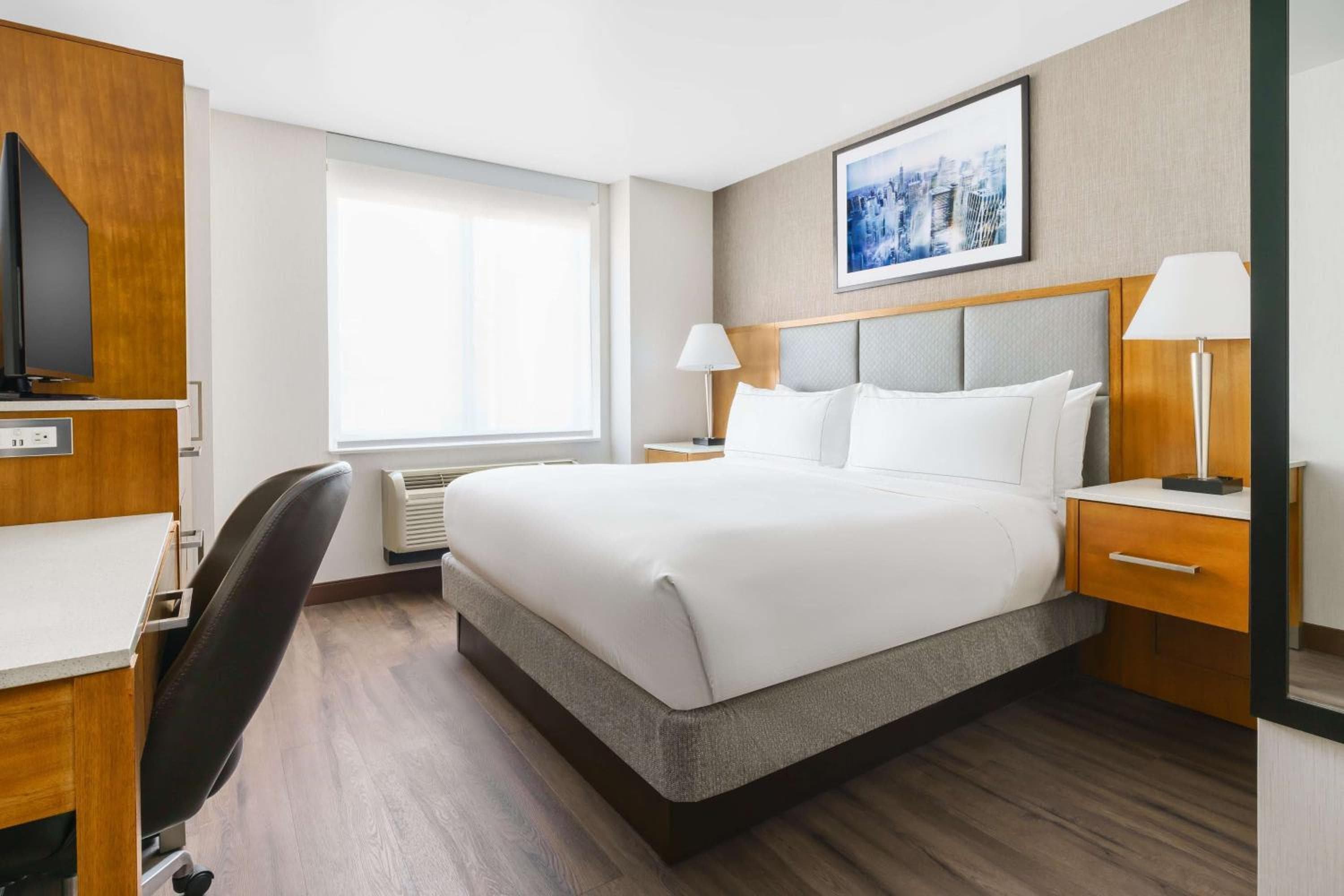 DoubleTree by Hilton Hotel New York City - Chelsea — 10