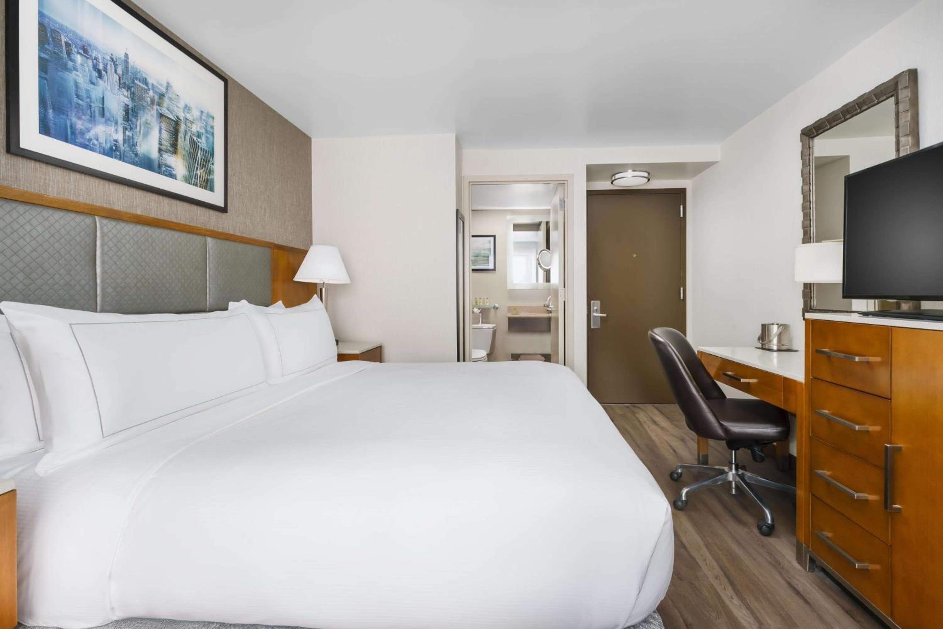 DoubleTree by Hilton Hotel New York City - Chelsea — 11