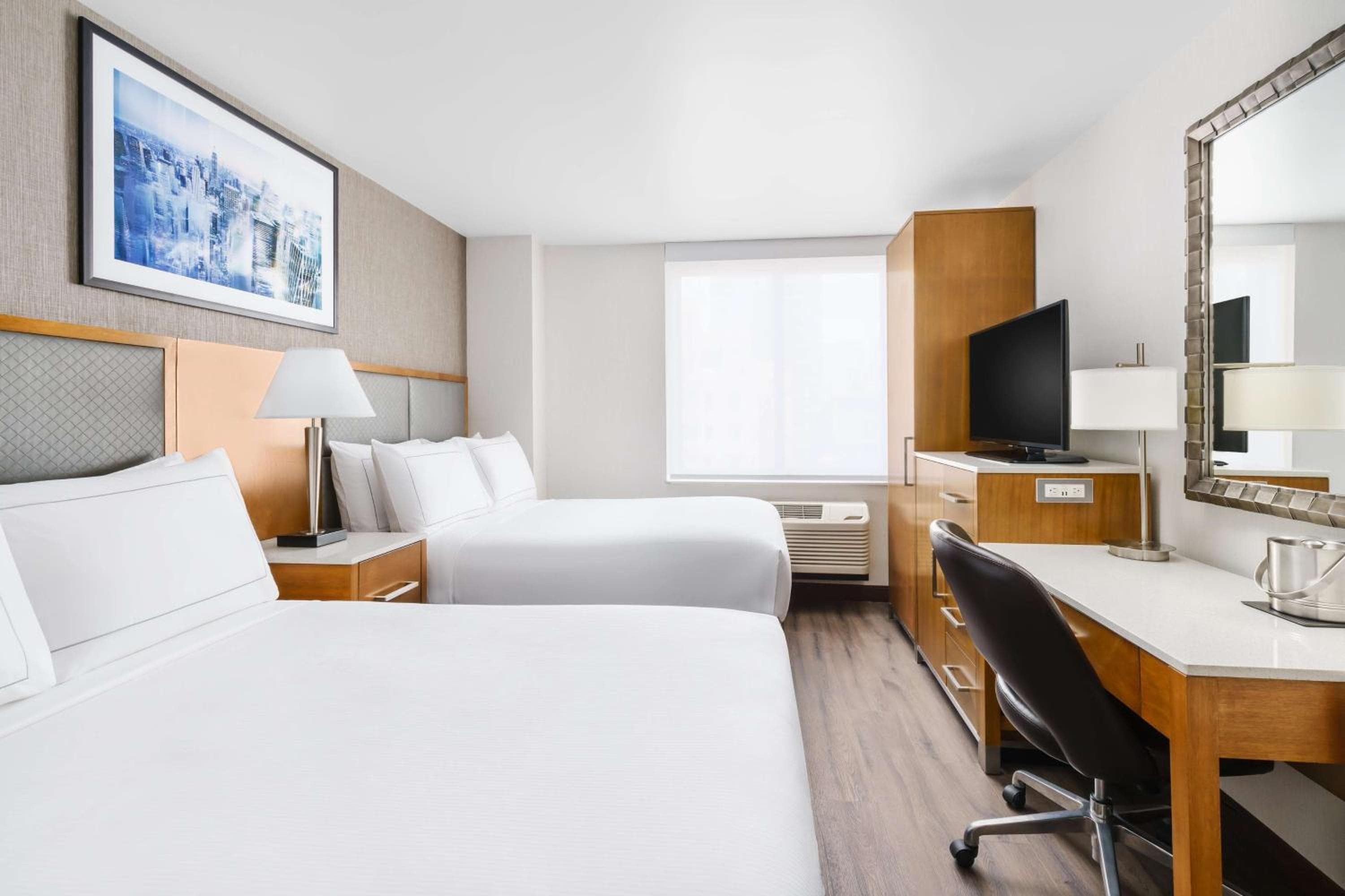 DoubleTree by Hilton Hotel New York City - Chelsea — 15