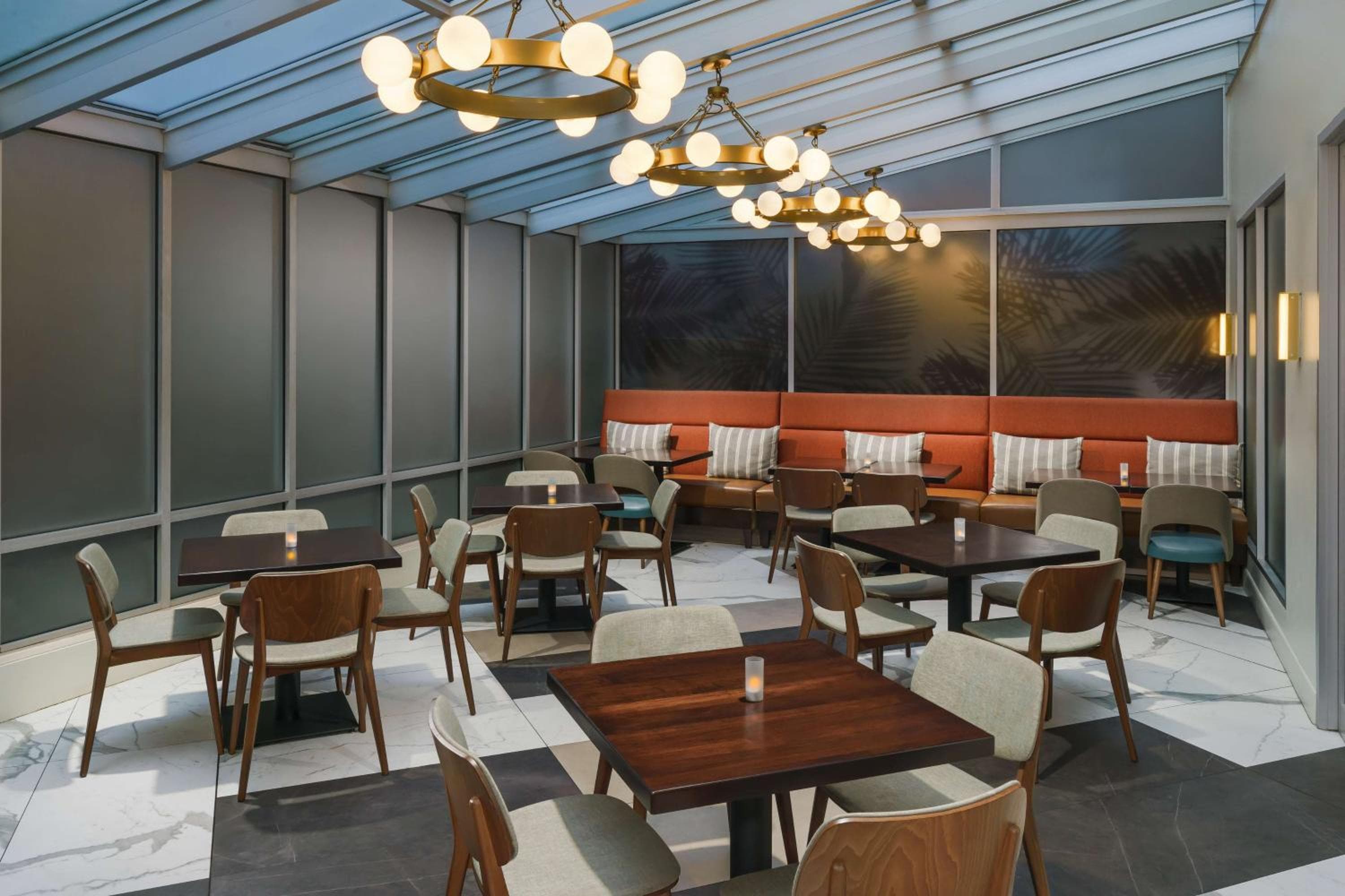 DoubleTree by Hilton Hotel New York City - Chelsea — 18