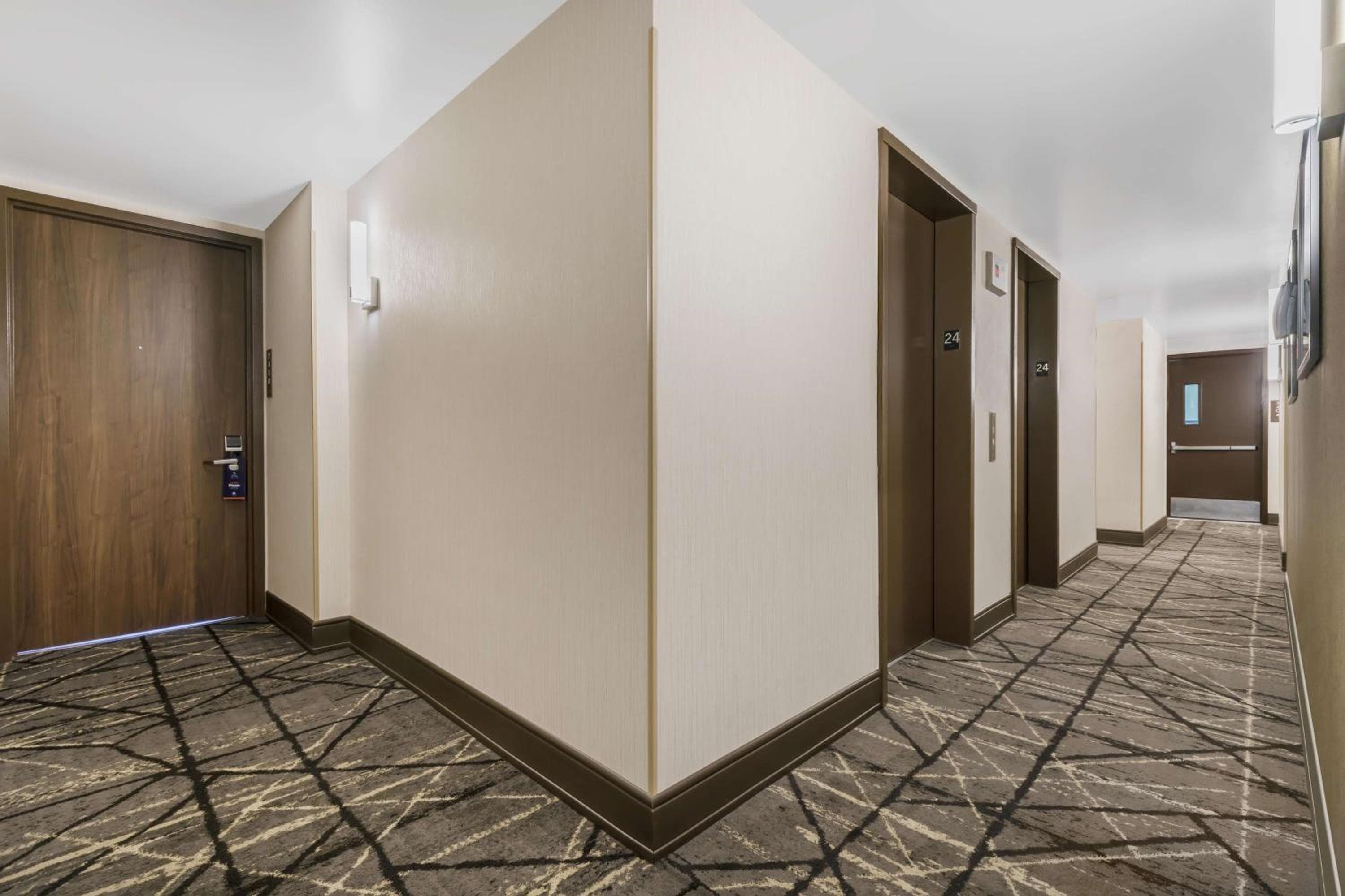 DoubleTree by Hilton Hotel New York City - Chelsea — 19