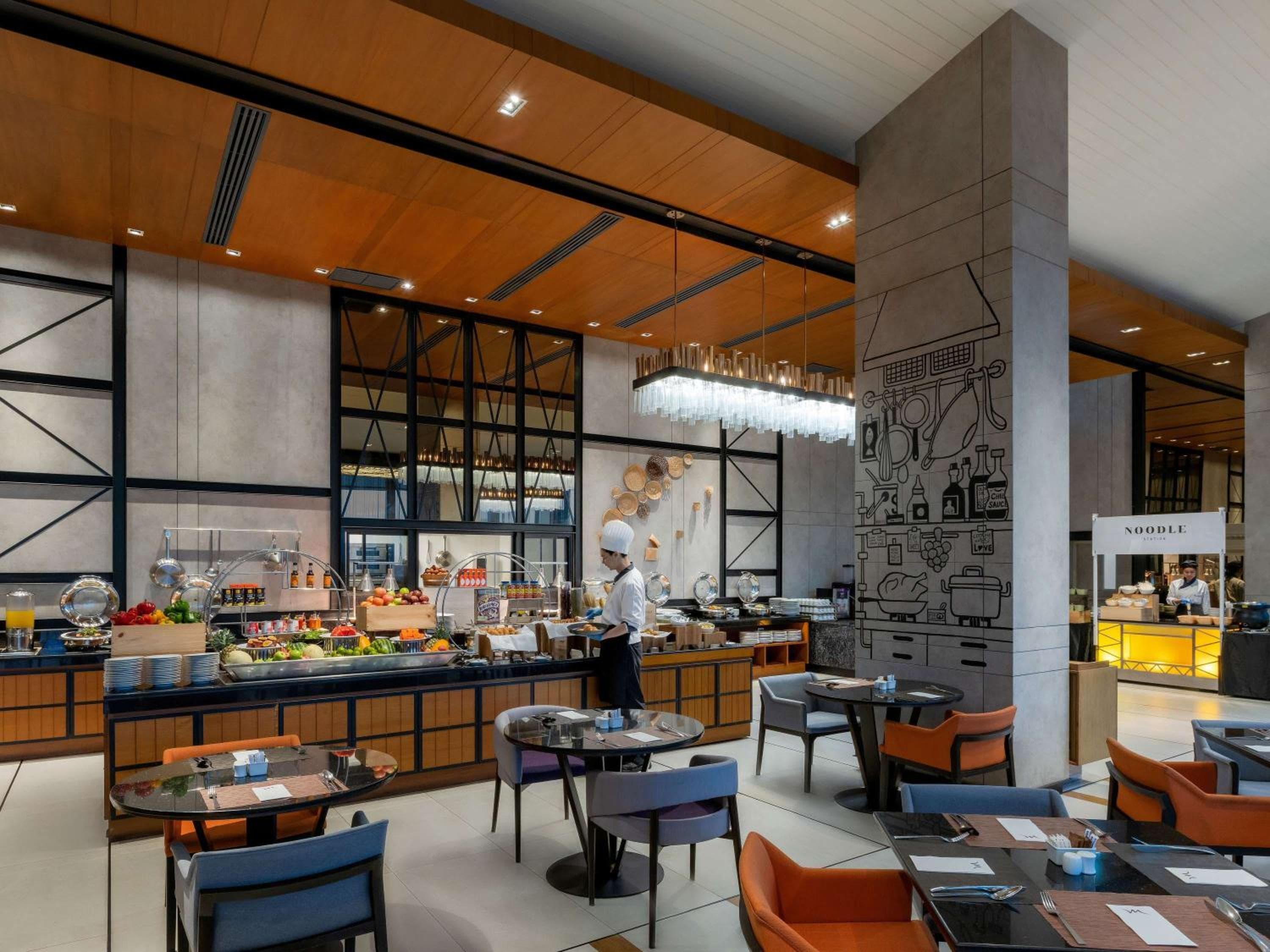 Mercure Bangkok Makkasan — 9