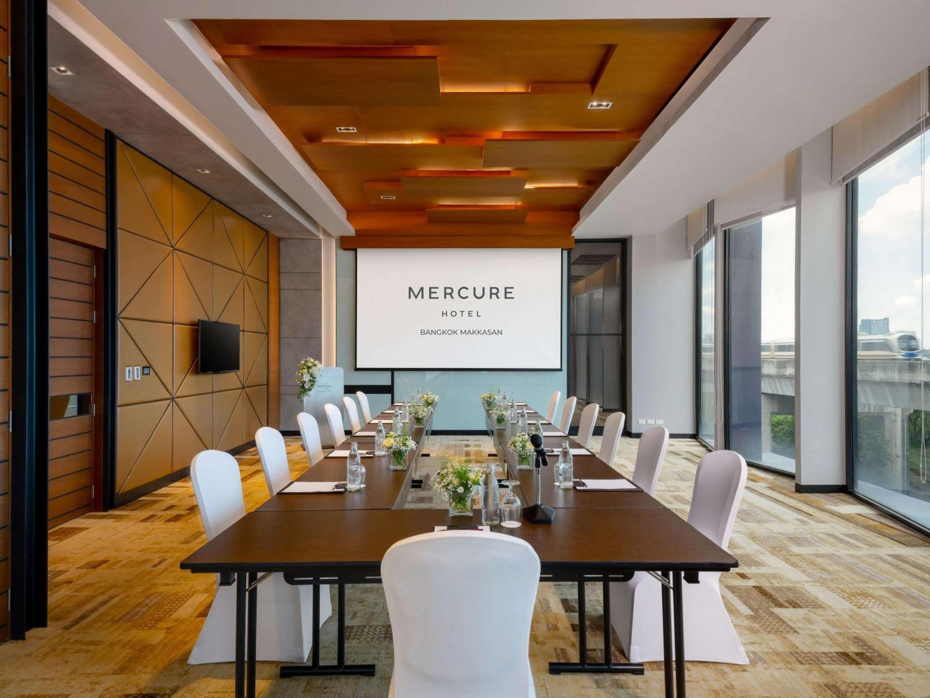 Mercure Bangkok Makkasan — 10