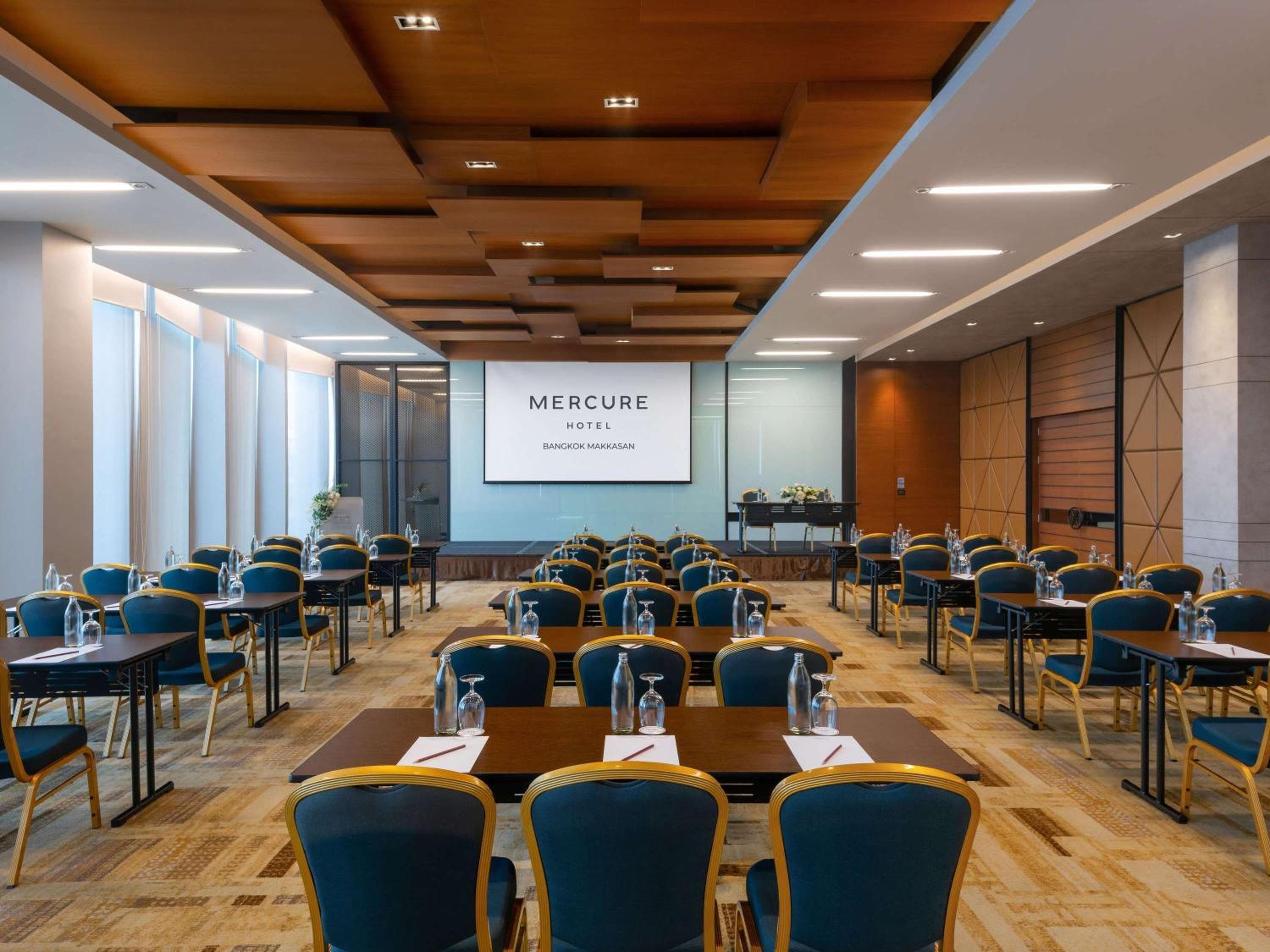 Mercure Bangkok Makkasan — 11