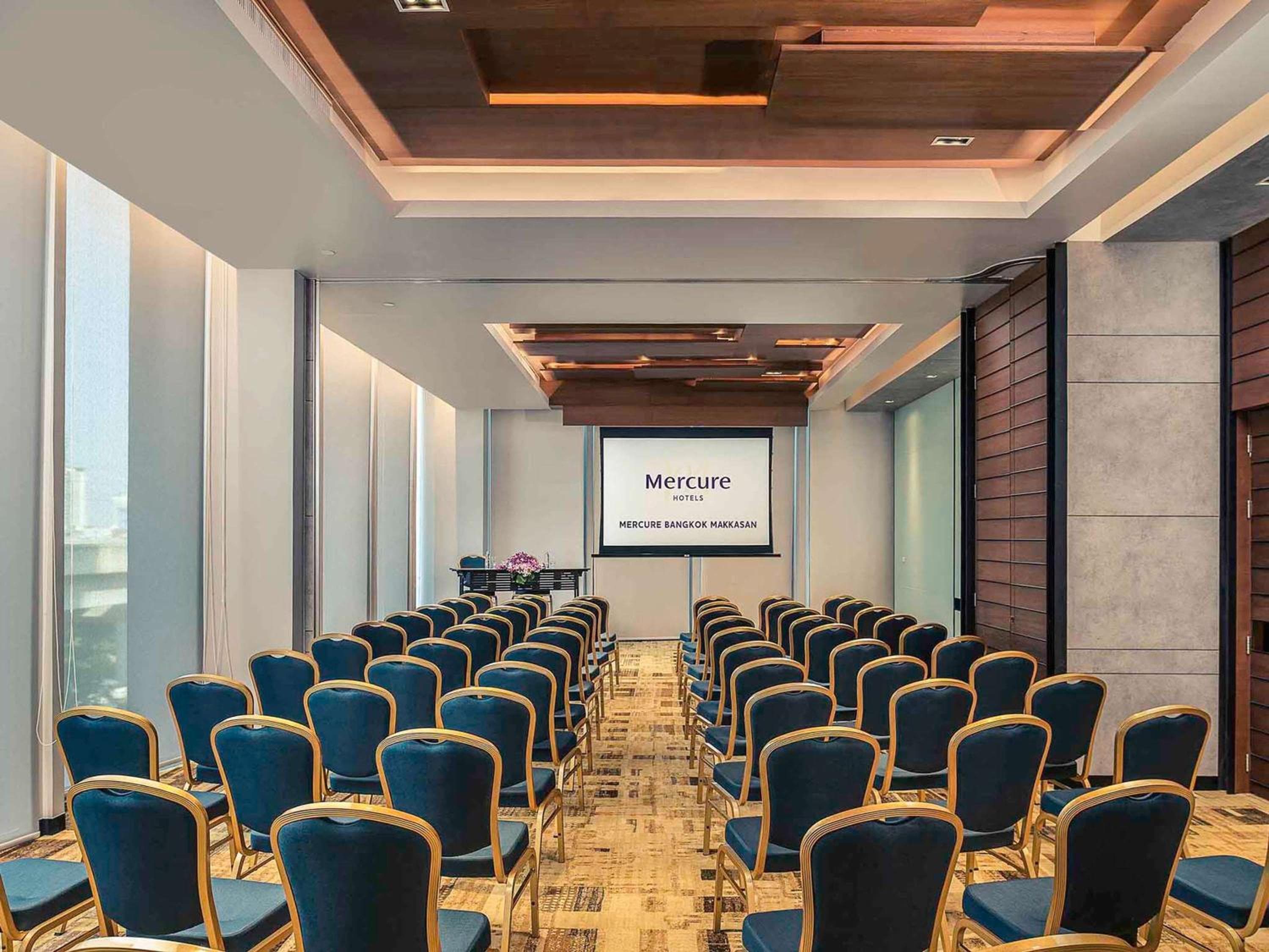 Mercure Bangkok Makkasan — 13