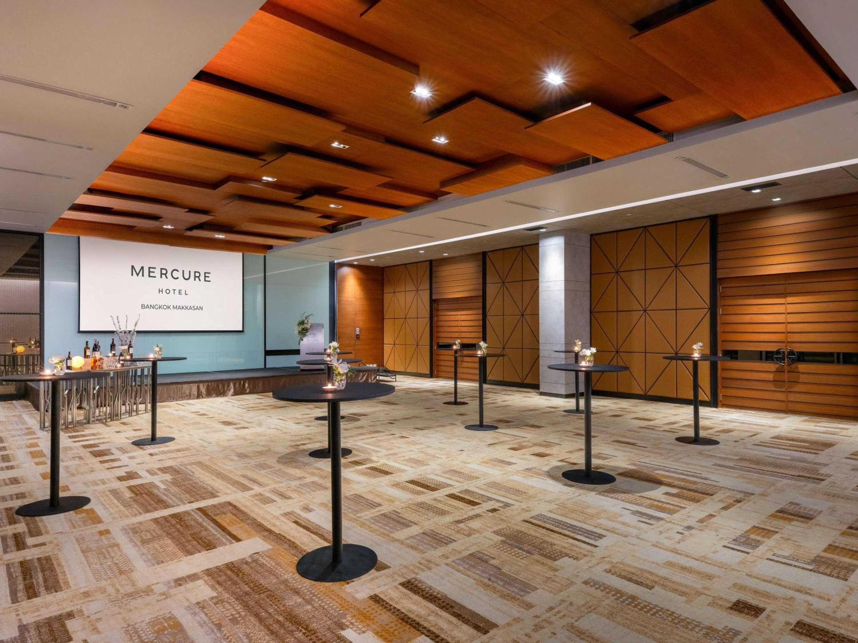 Mercure Bangkok Makkasan — 15