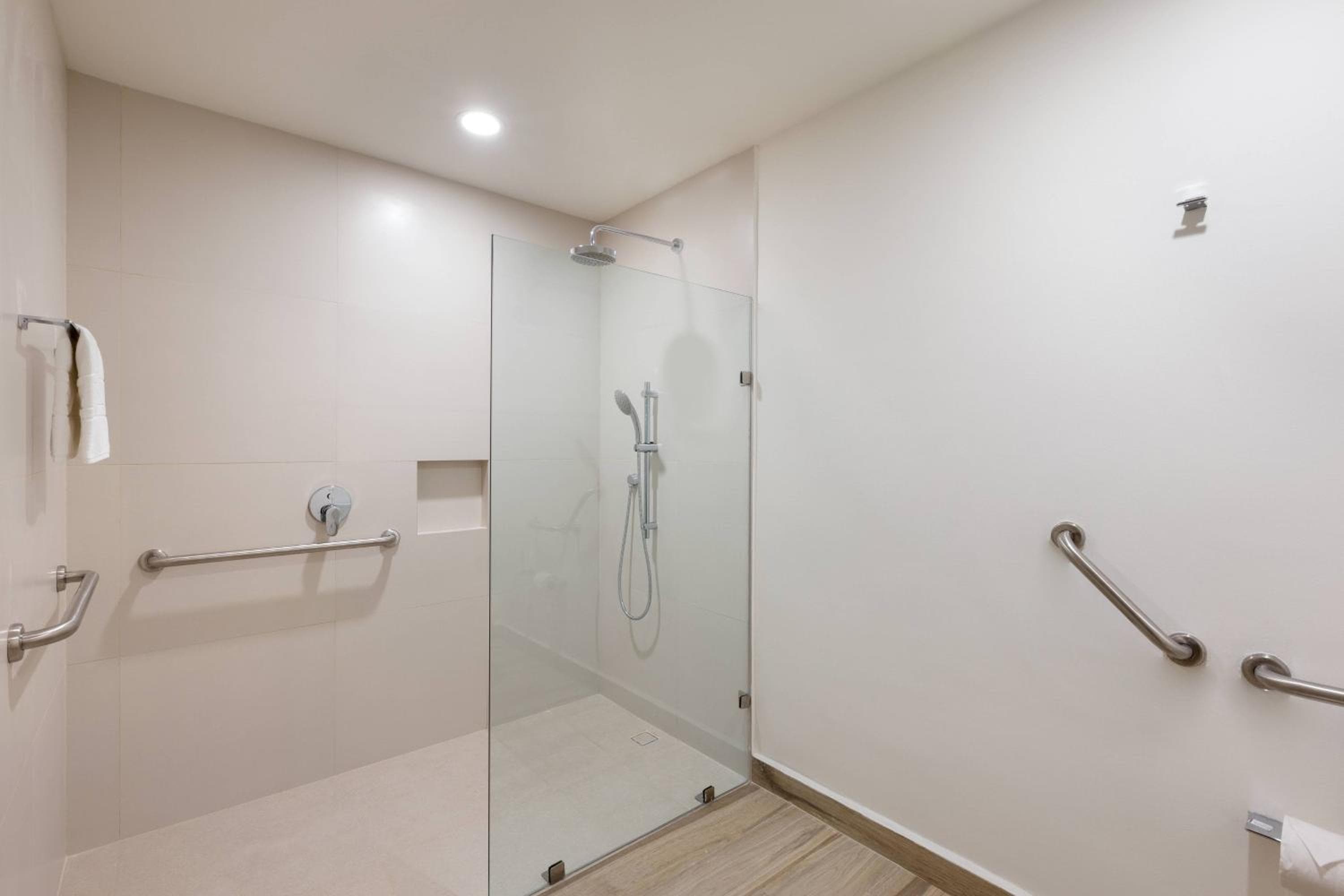 Courtyard by Marriott Cancún Aeropuerto — 14