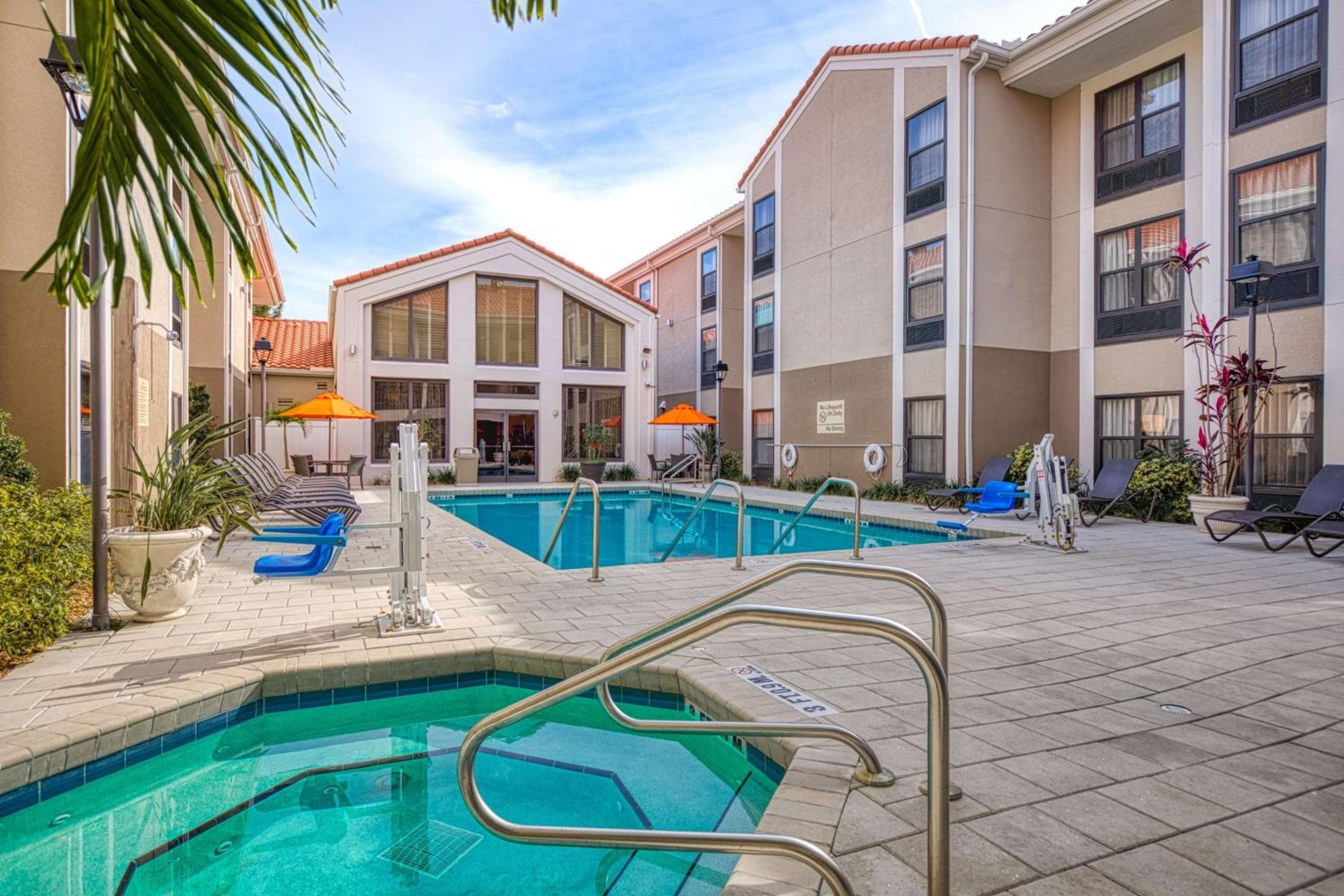 Hampton Inn & Suites Orlando-Est UCF — 8