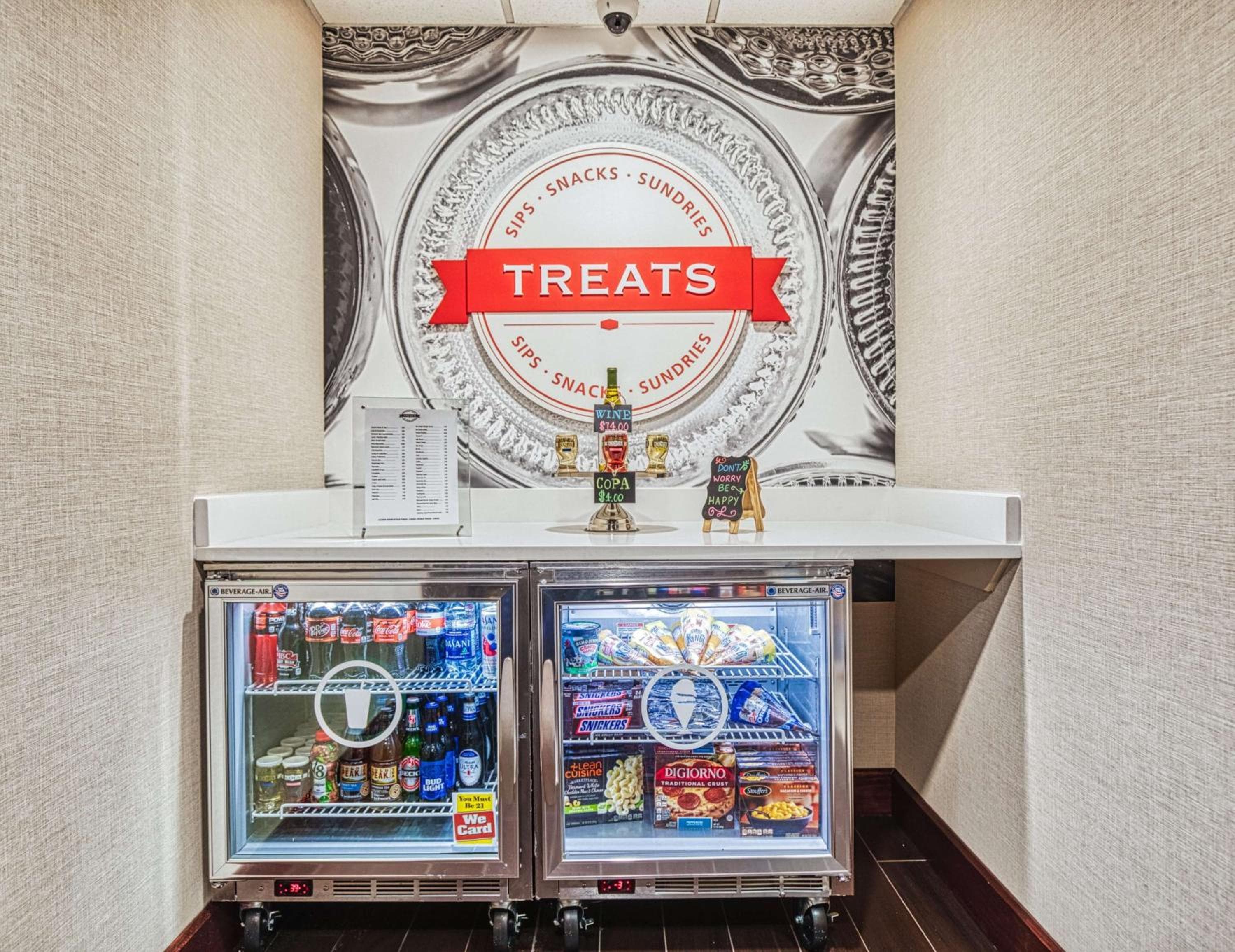 Hampton Inn & Suites Orlando-Est UCF — 10