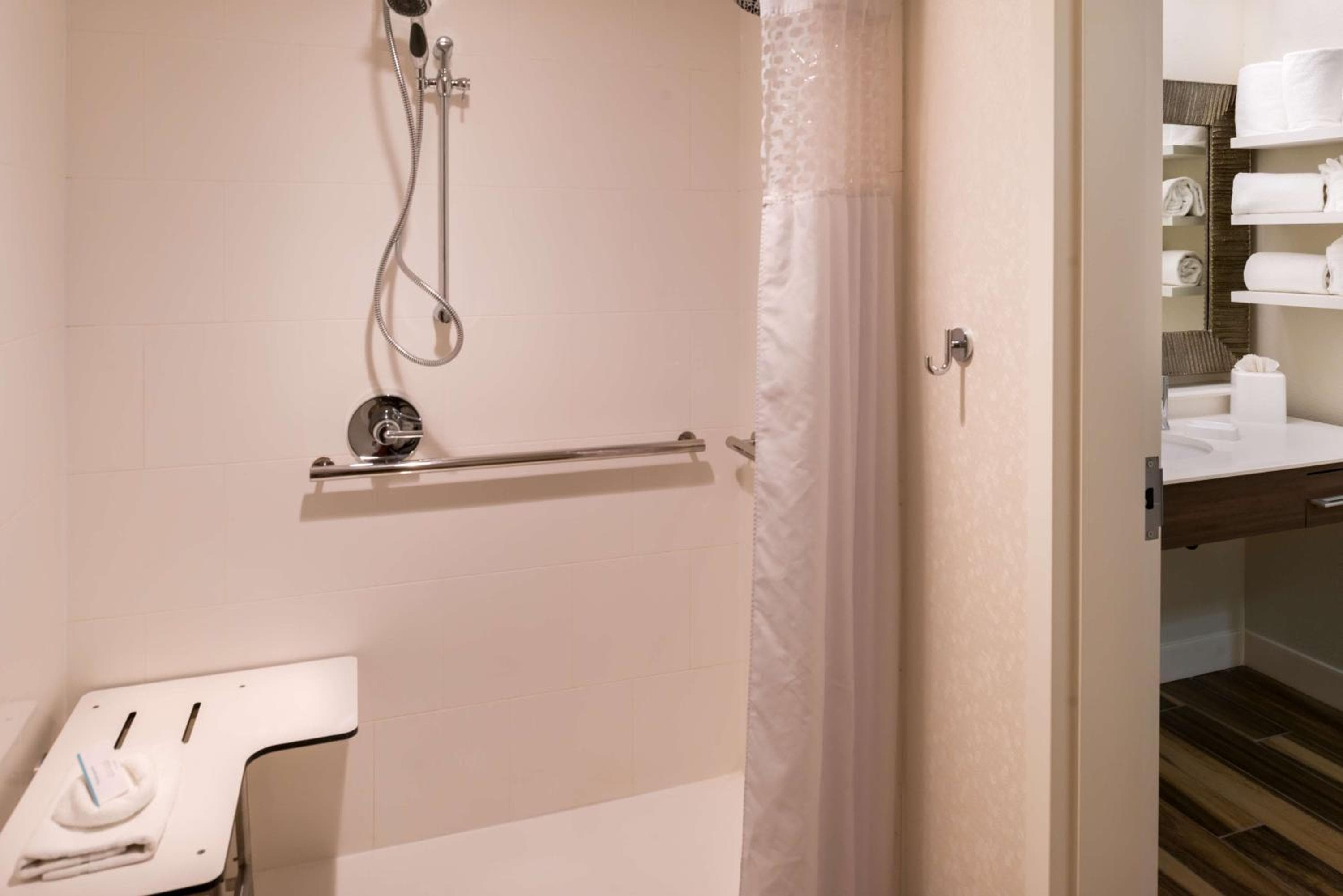 Hampton Inn & Suites Orlando-Est UCF — 17