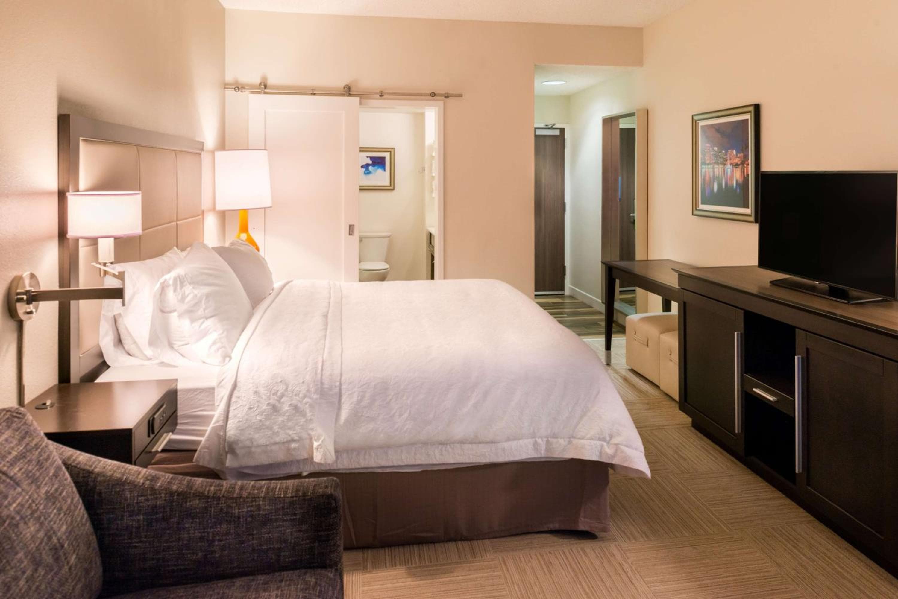 Hampton Inn & Suites Orlando-Est UCF — 18