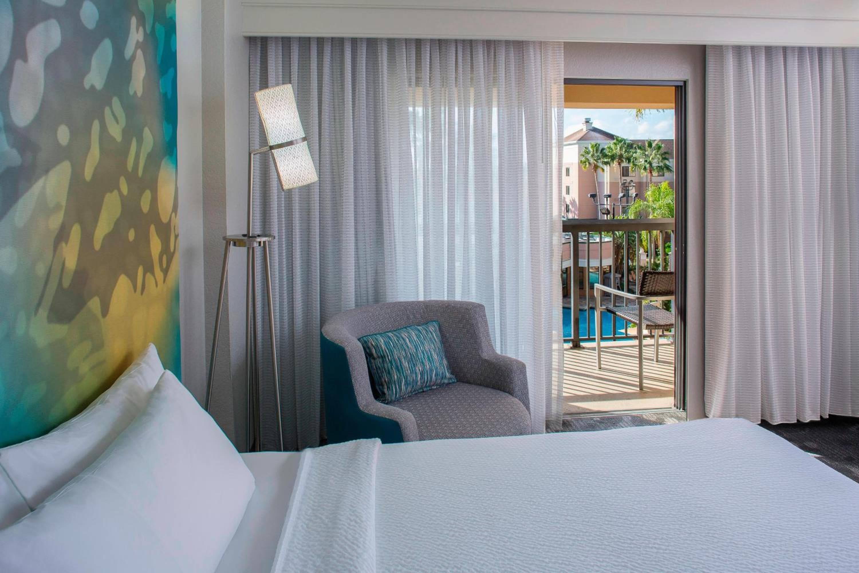 Courtyard by Marriott Orlando Lake Buena Vista en el Marriott Village — 12