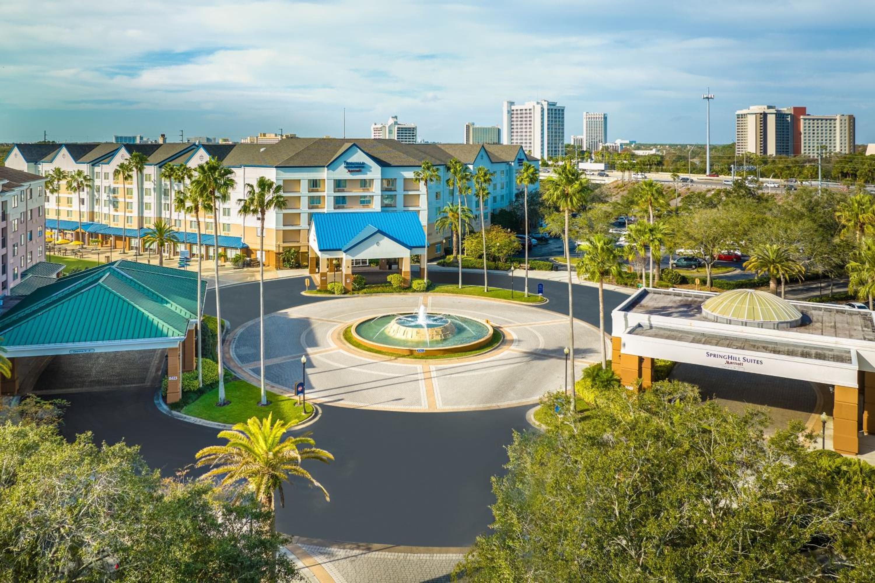 Courtyard by Marriott Orlando Lake Buena Vista en el Marriott Village — 3