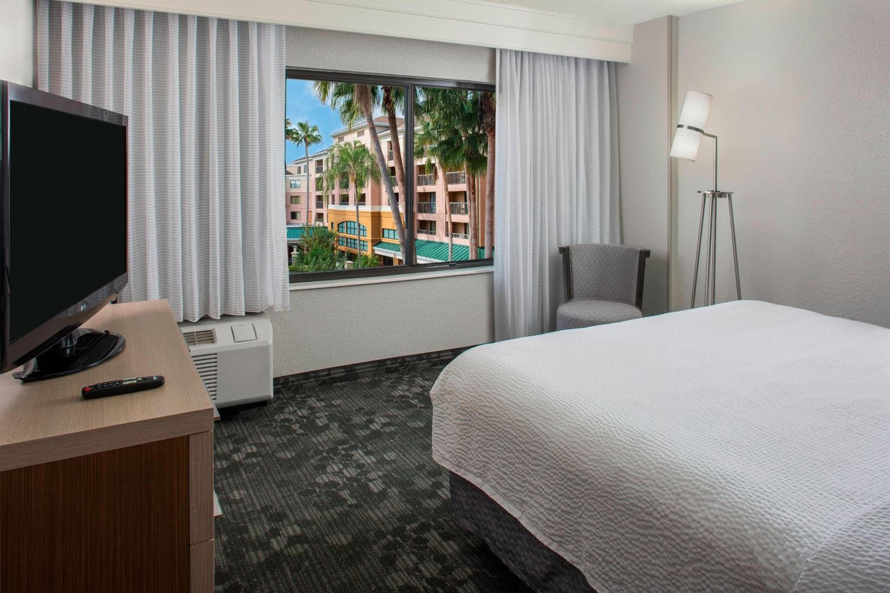 Courtyard by Marriott Orlando Lake Buena Vista en el Marriott Village — 19