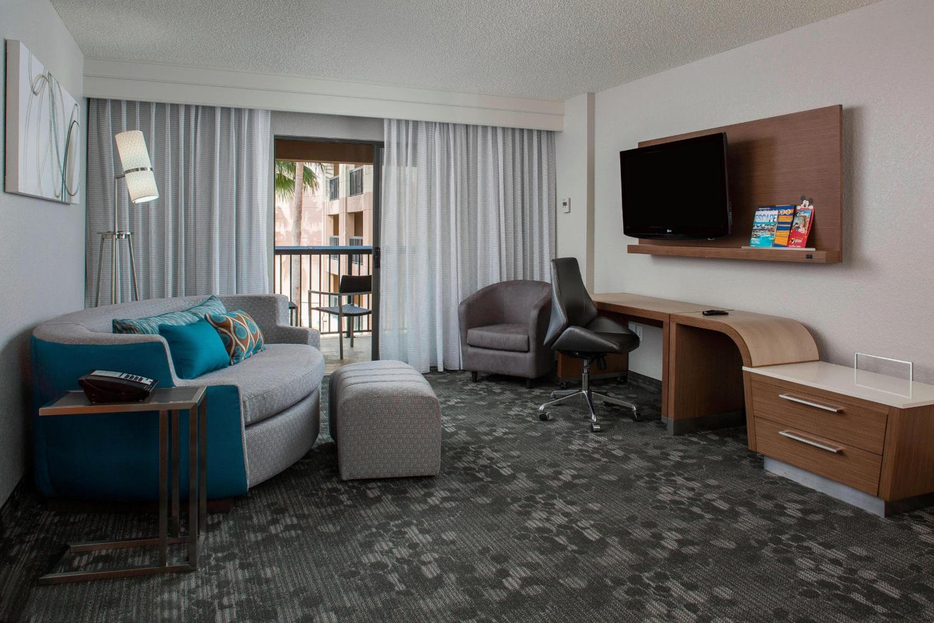 Courtyard by Marriott Orlando Lake Buena Vista en el Marriott Village — 18