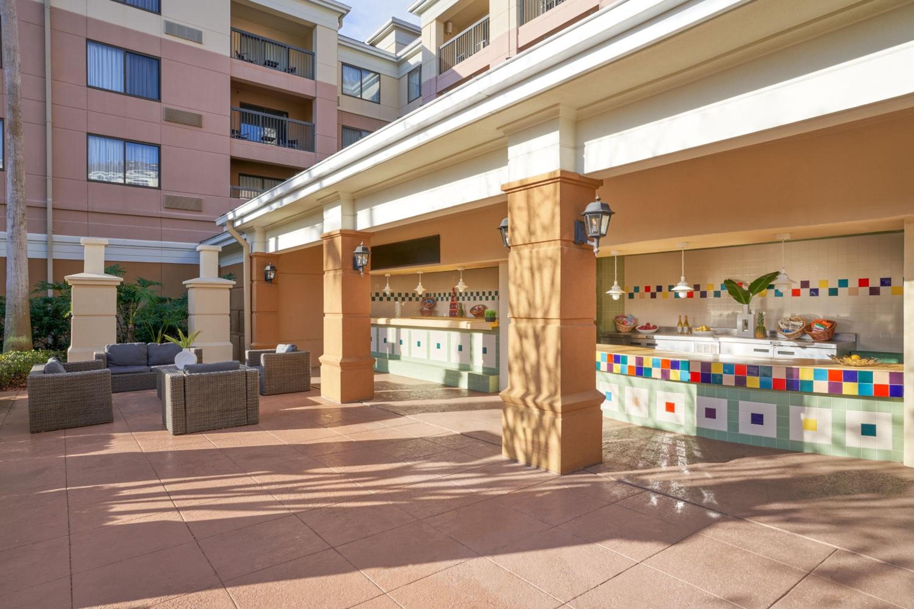 Courtyard by Marriott Orlando Lake Buena Vista in the Marriott Village — 19
