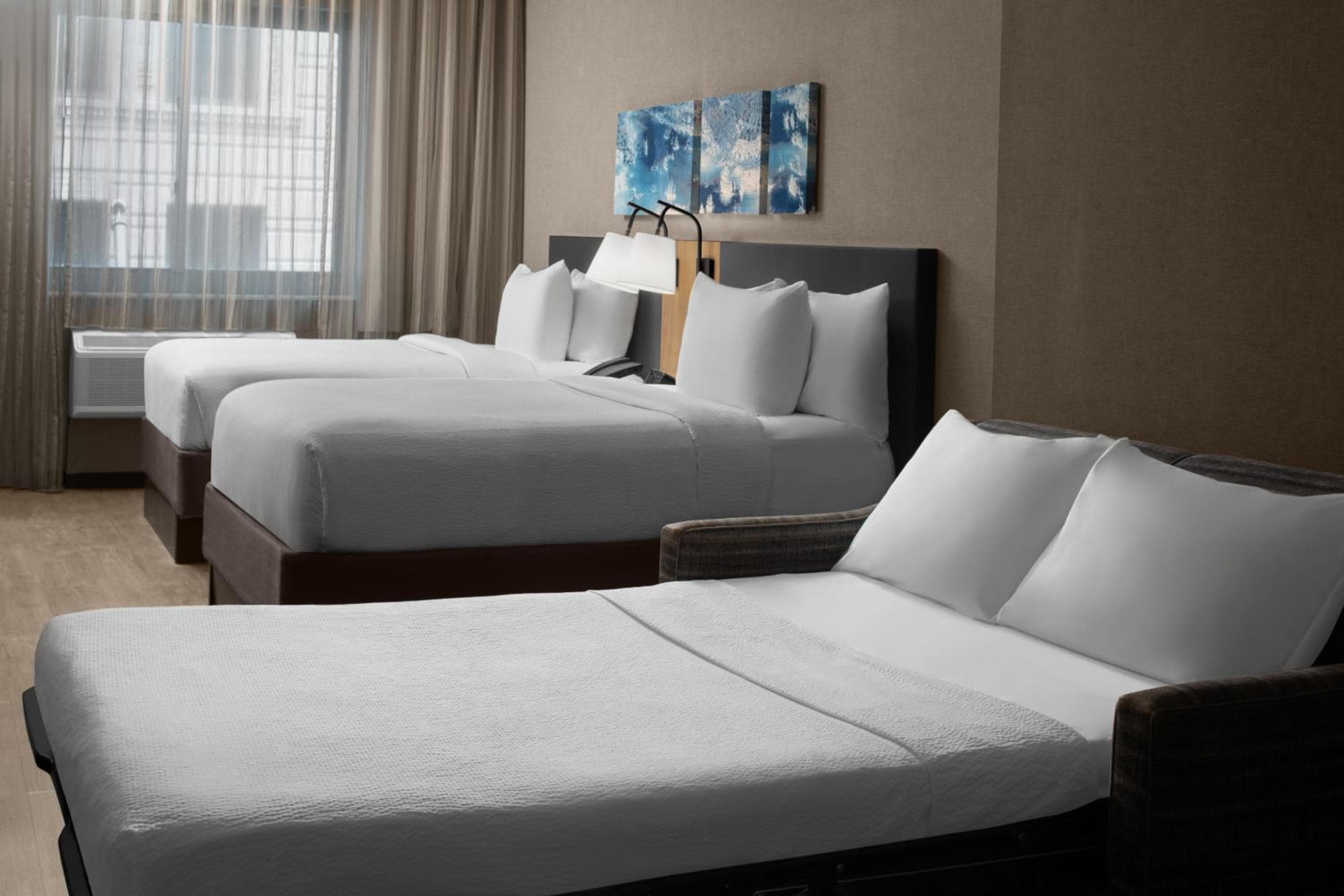 Courtyard by Marriott New York World Trade Center Area — 9
