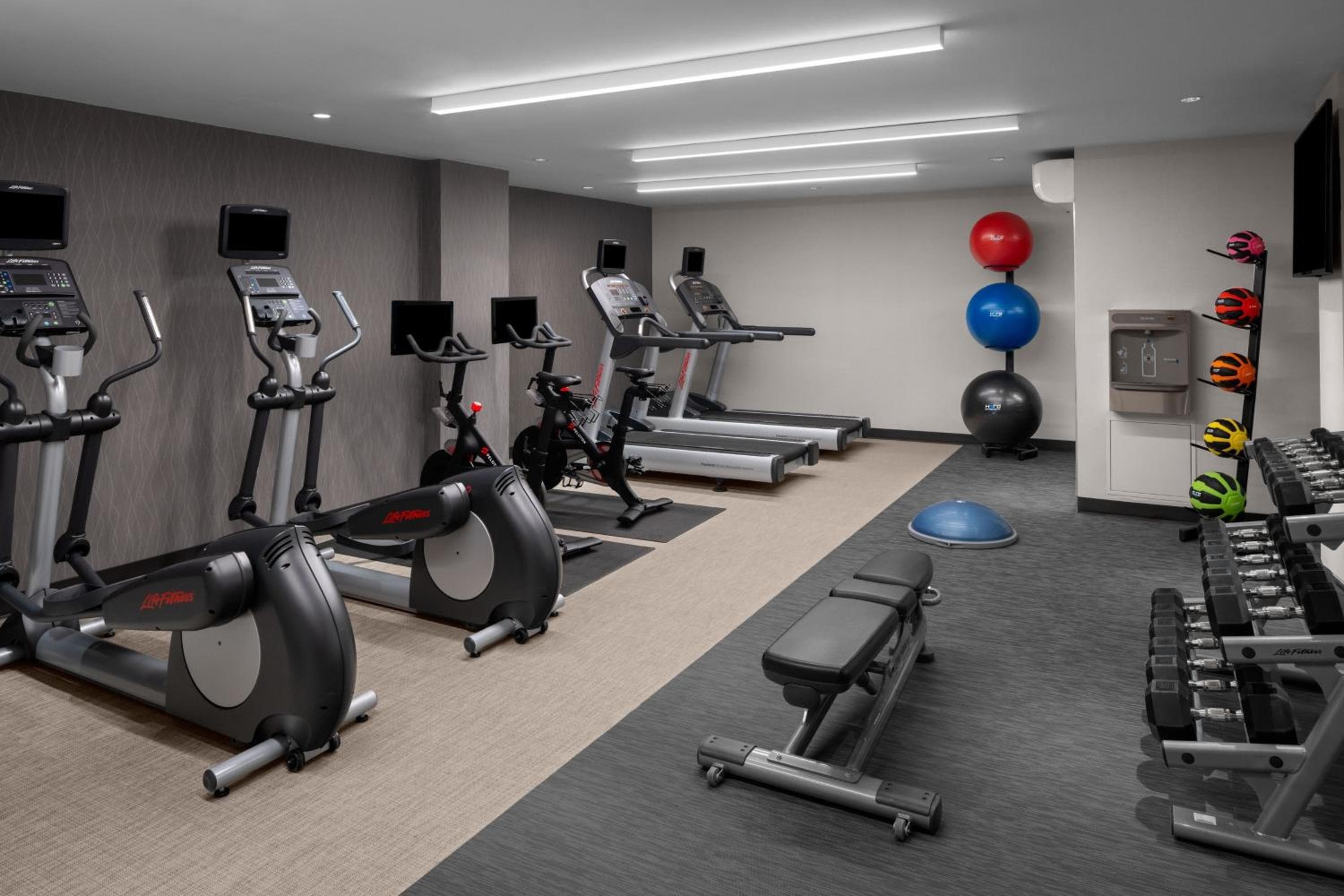 Courtyard by Marriott New York World Trade Center Area — 24