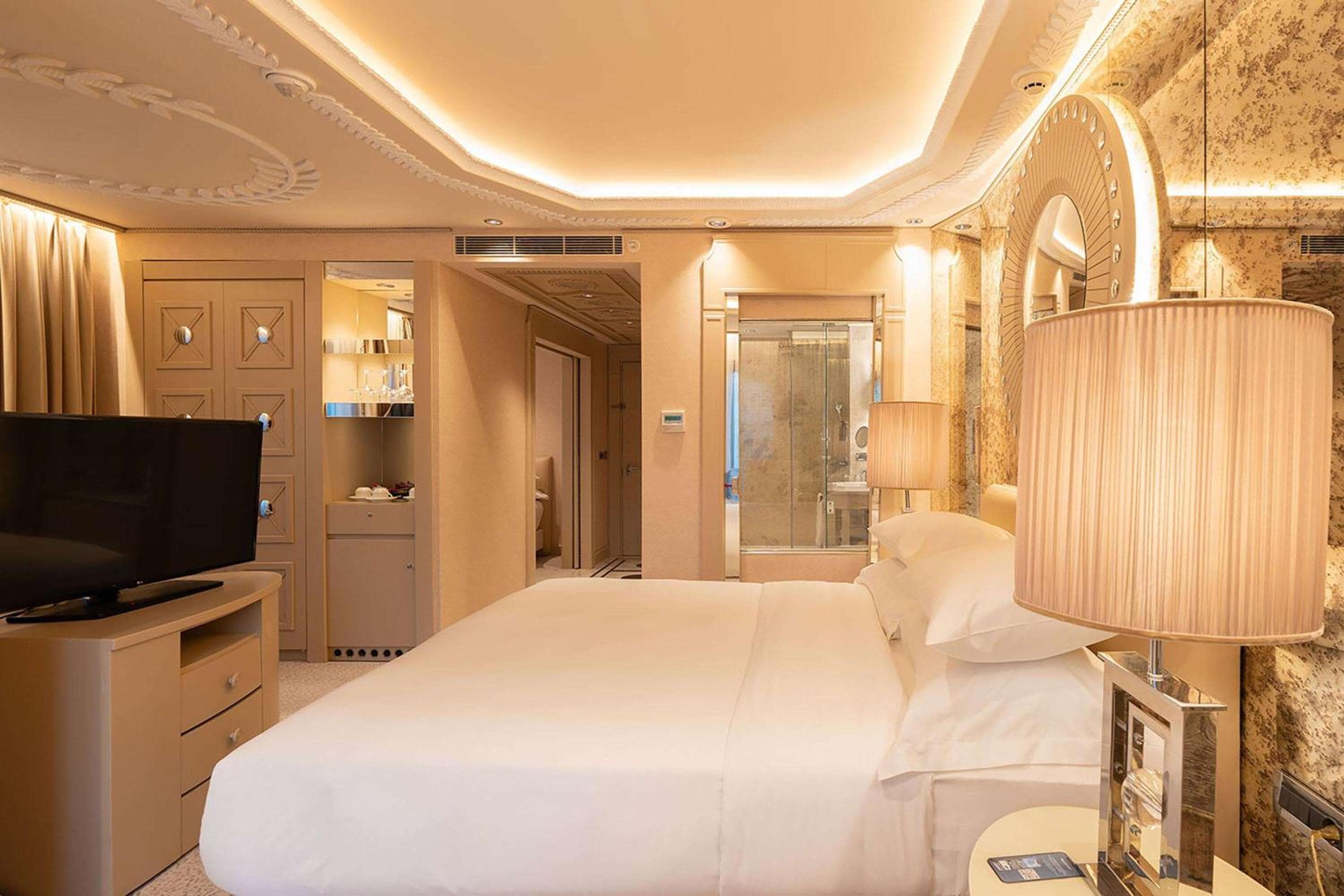 Wyndham Grand Istanbul Kalamış Marina Hotel — 23