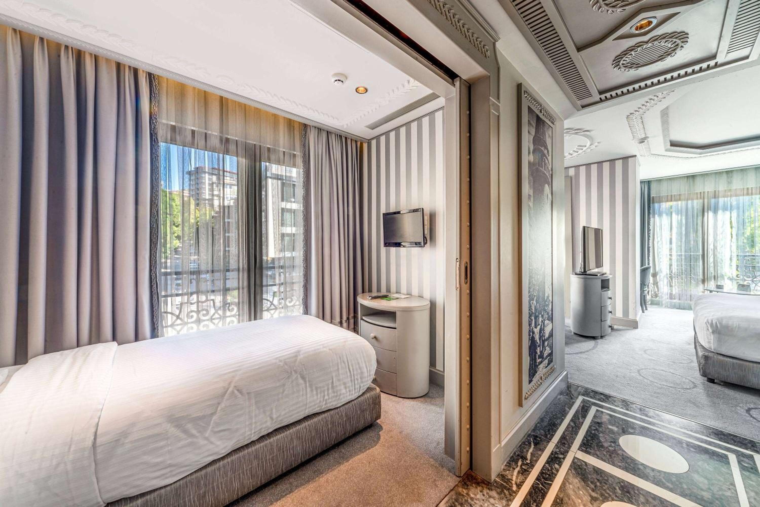 Wyndham Grand Istanbul Kalamış Marina Hotel — 25
