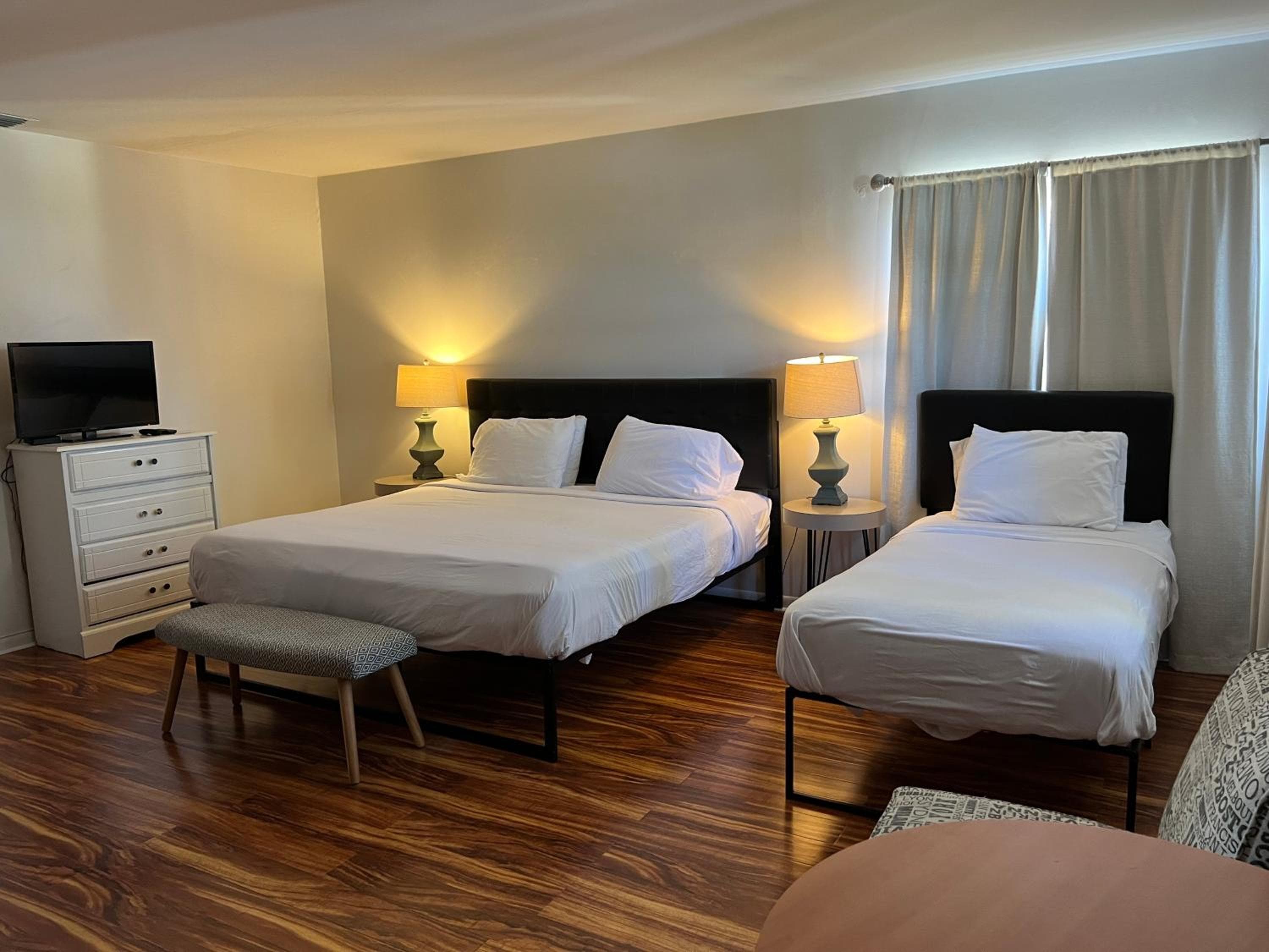 Dee Jay Beach Resort — 30