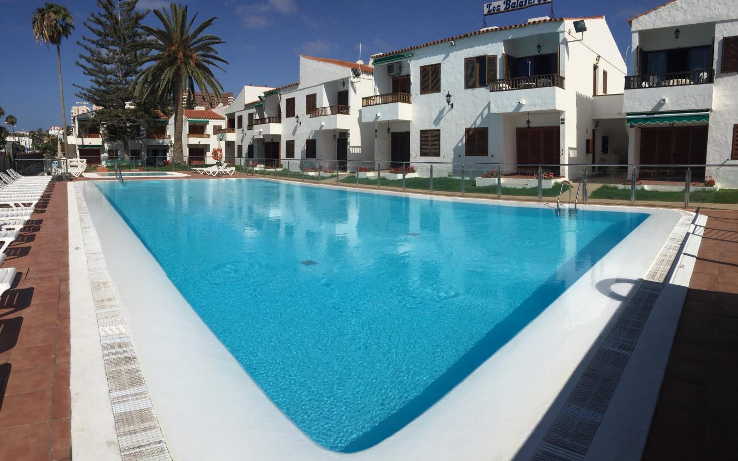 Los Balandros 216 — 1