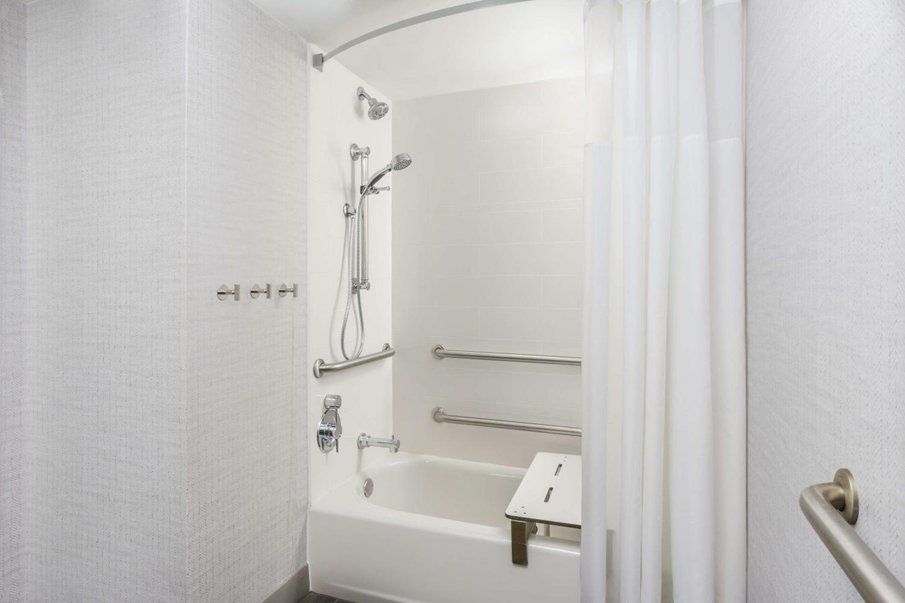 Hampton Inn & Suites Tampa Ybor City Downtown — 27