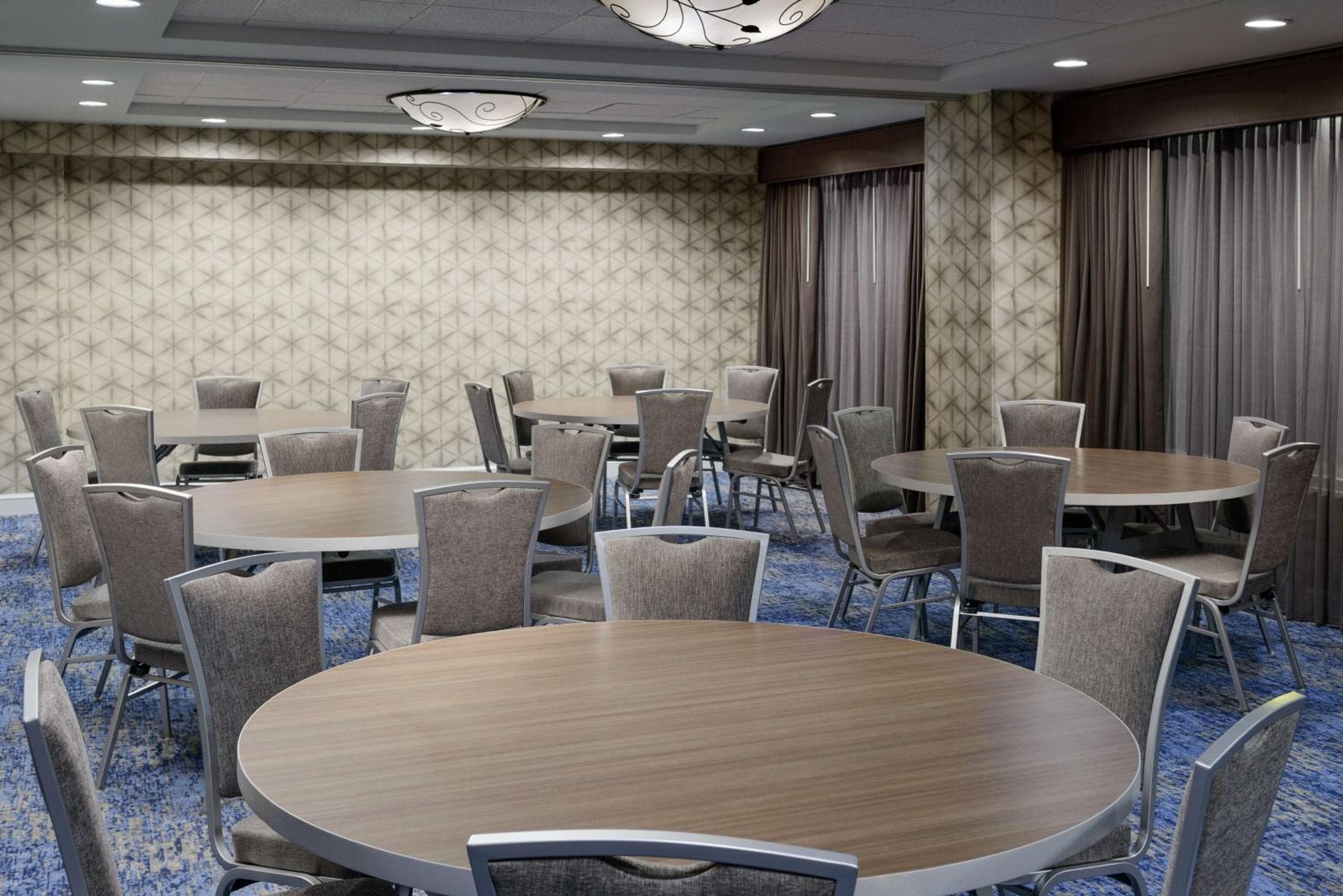 Hampton Inn & Suites Tampa Ybor City Downtown — 6