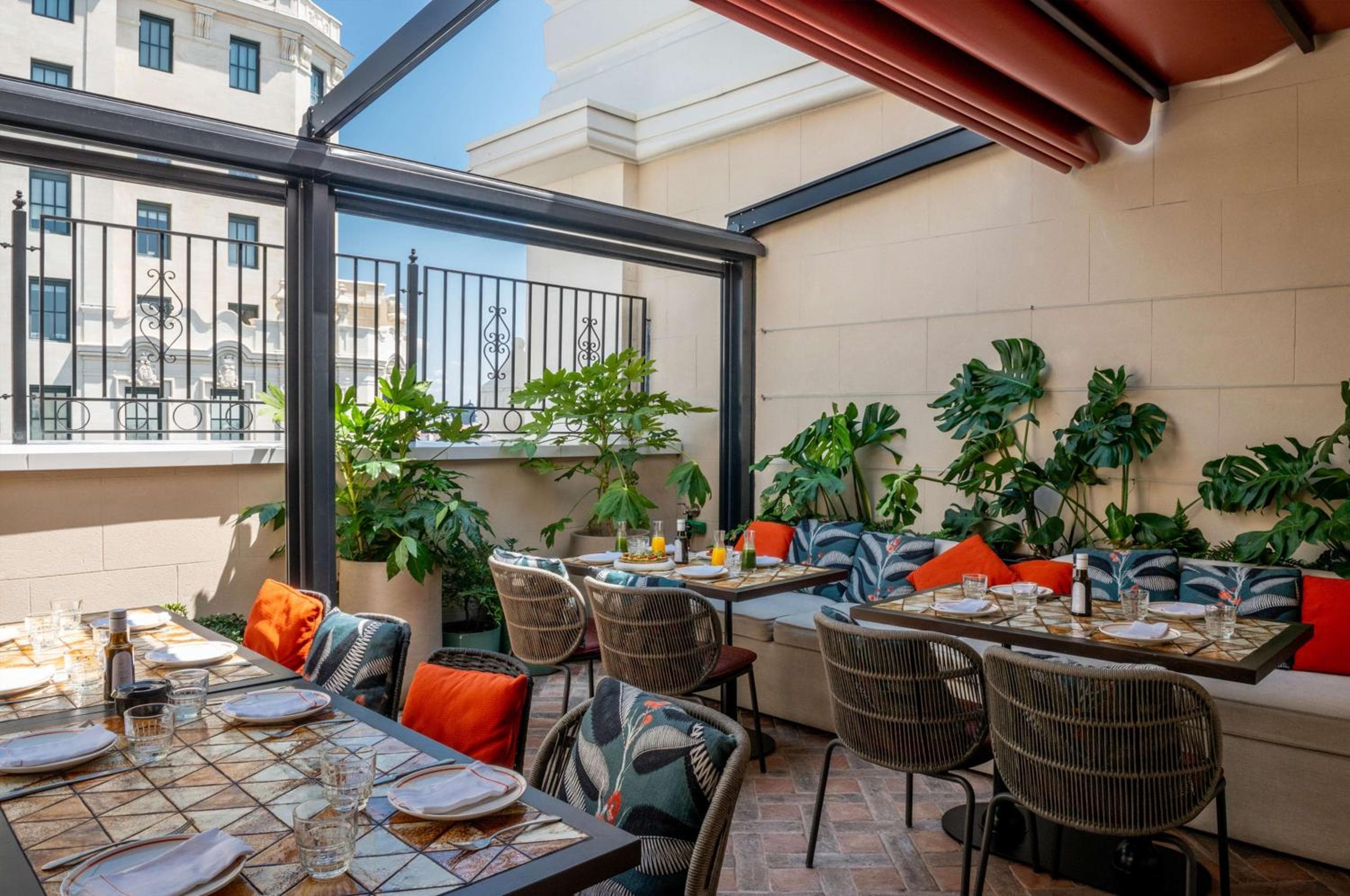 Hotel Montera Madrid, Curio Collection By Hilton — 14