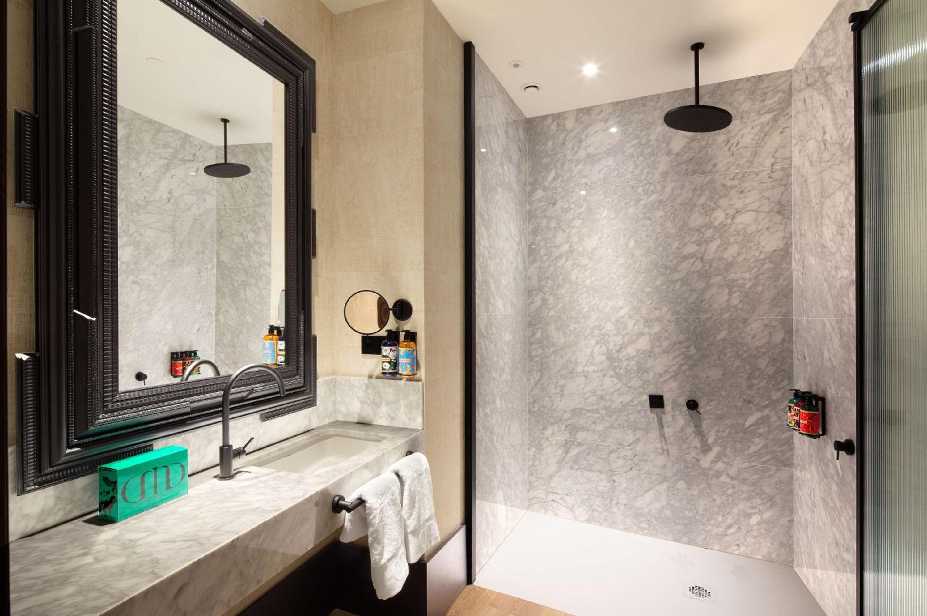 Hotel Montera Madrid, Curio Collection By Hilton — 19