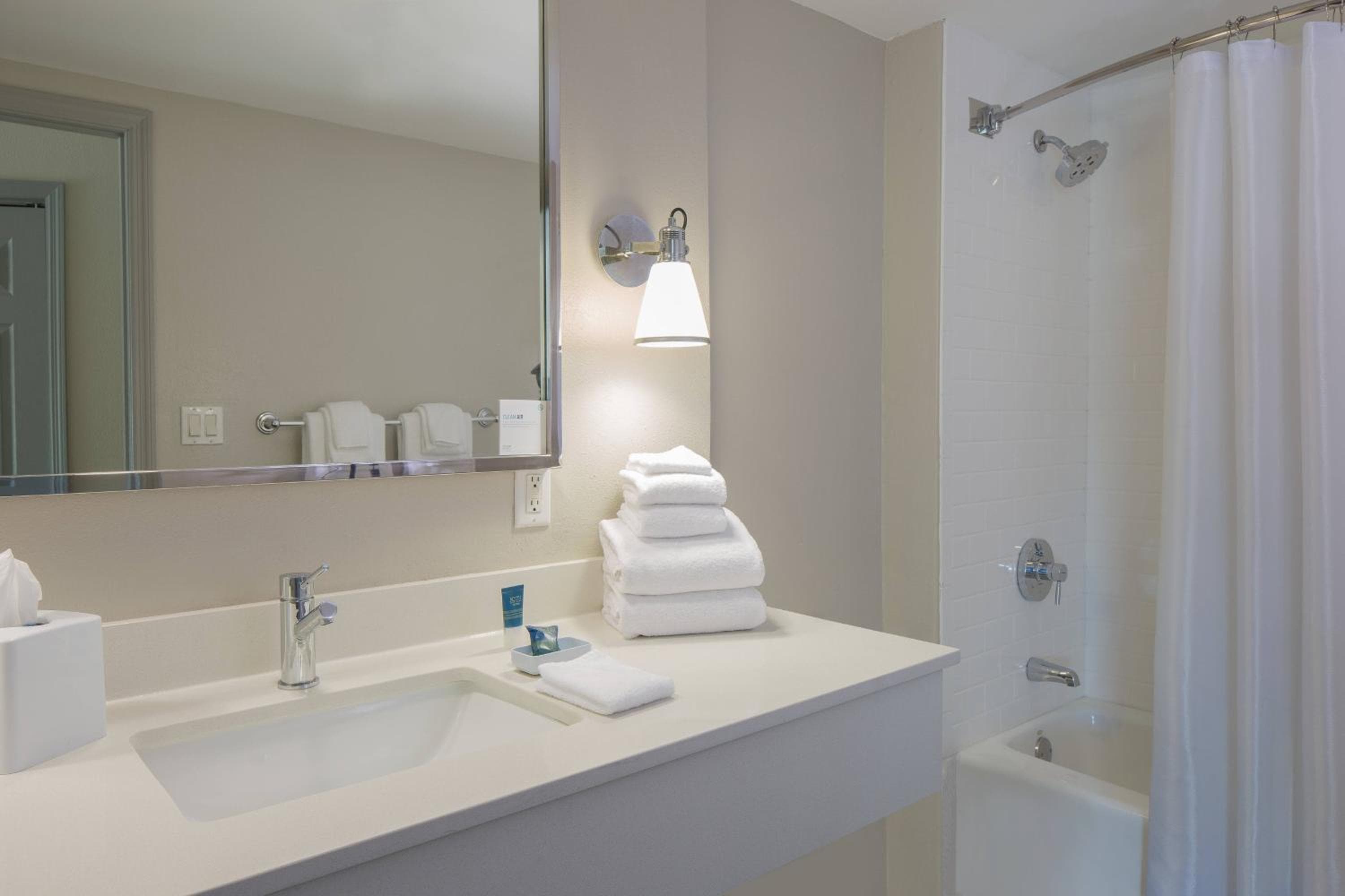 Cuatro puntos por Sheraton Orlando International Drive — 17