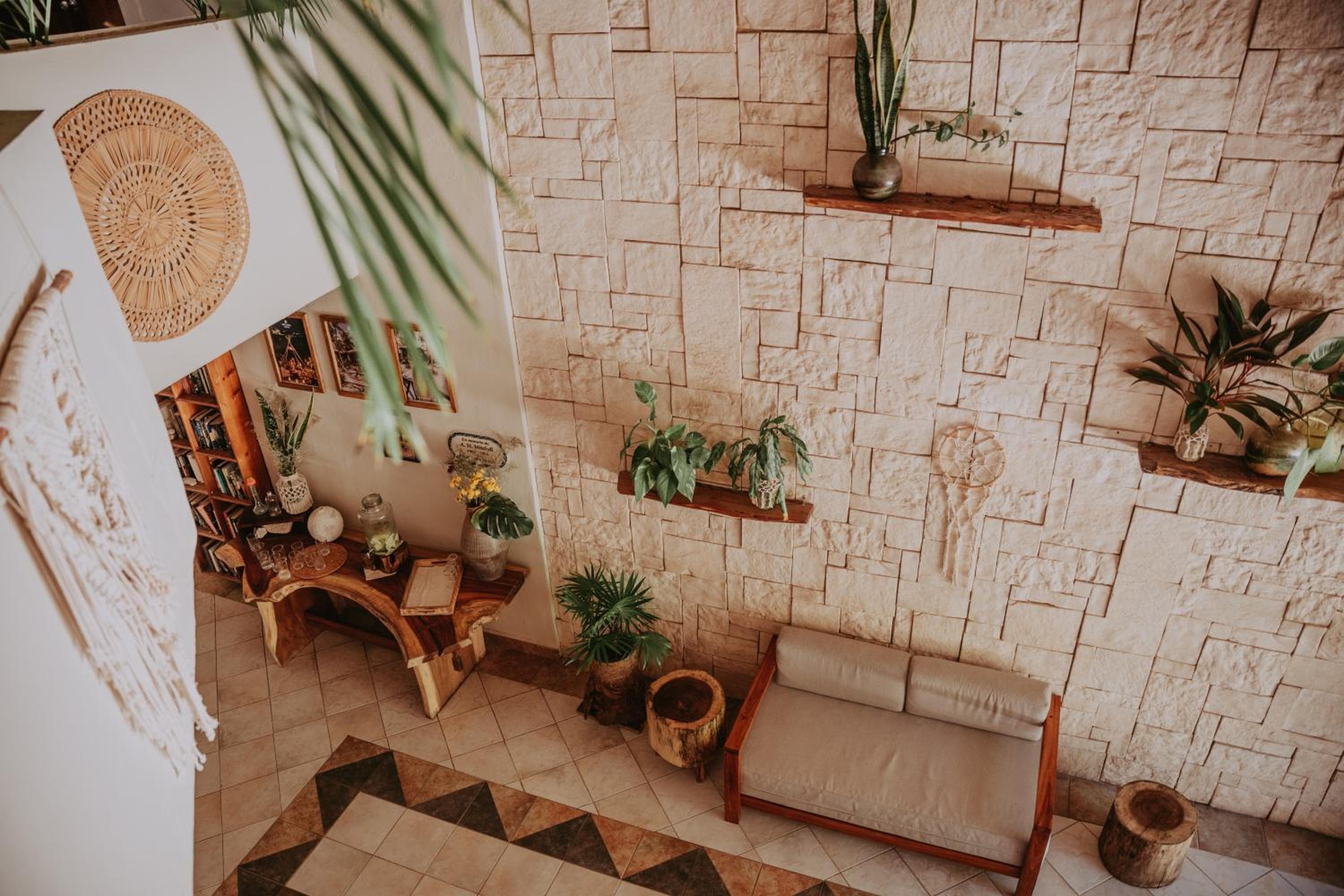 Petit Lafitte Beach Front Hotel & Bungalows — 2