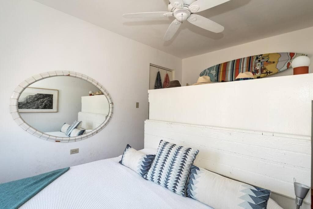 Authentic Loft Retreat Steps from Beach & Culture — 7