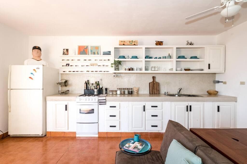 Authentic Loft Retreat Steps from Beach & Culture — 12