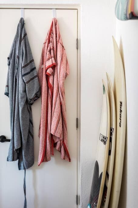 Authentic Loft Retreat Steps from Beach & Culture — 21