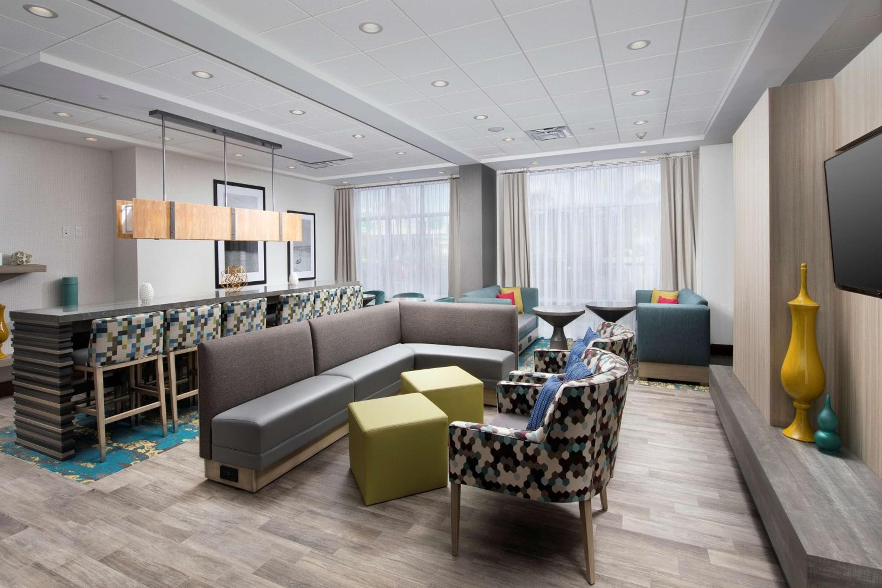 Hampton Inn Miami Airport East — 4