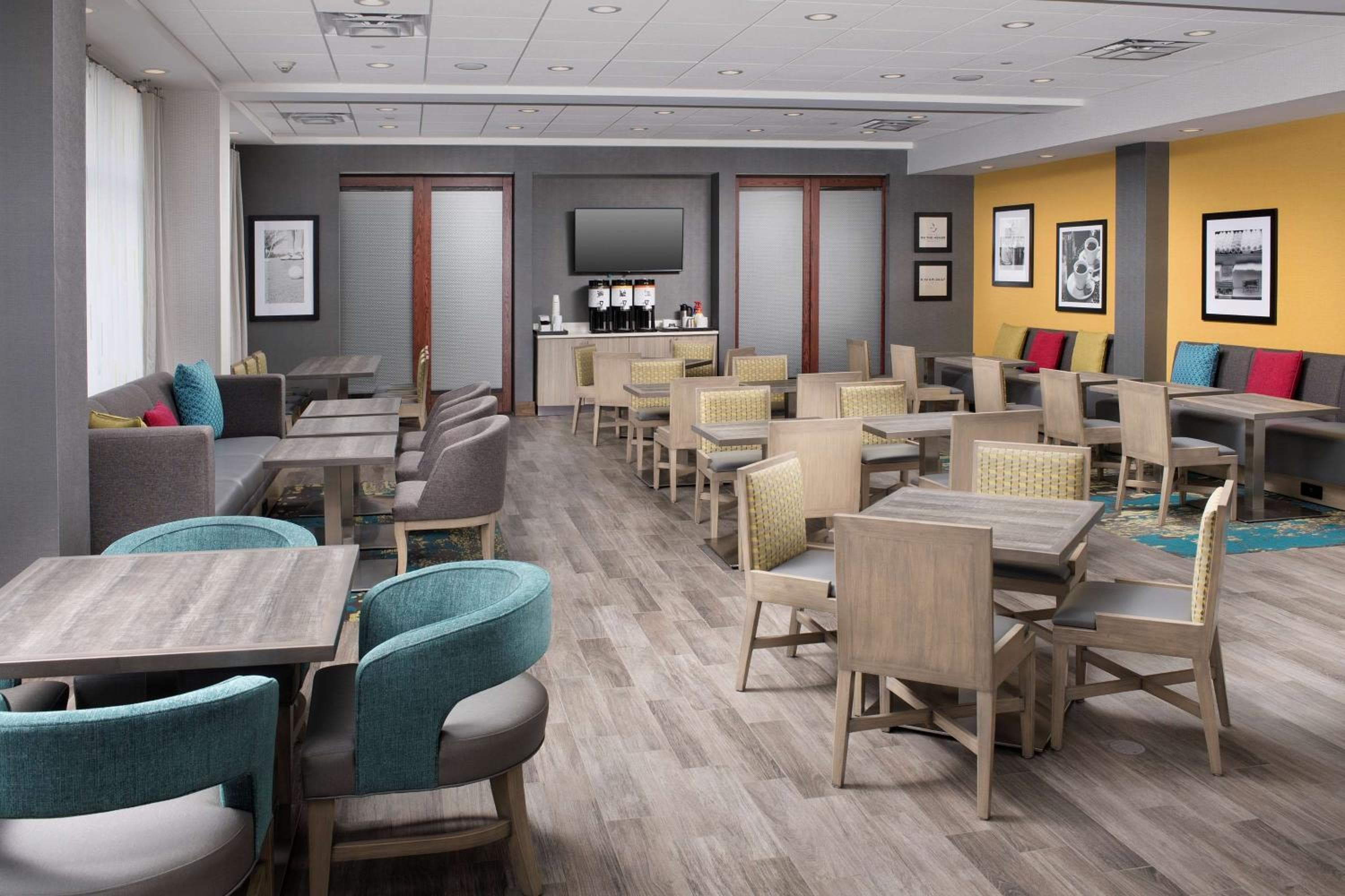 Hampton Inn Miami Airport East — 10
