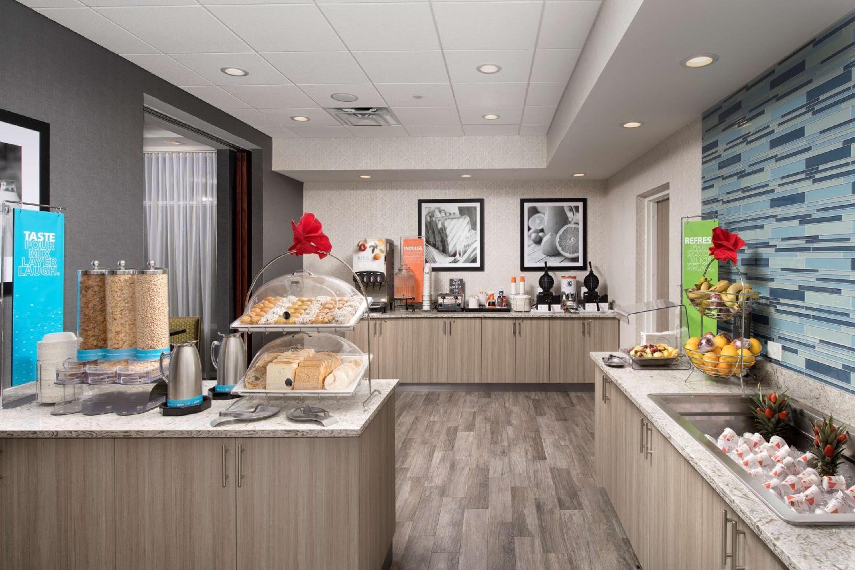 Hampton Inn Miami Airport East — 12